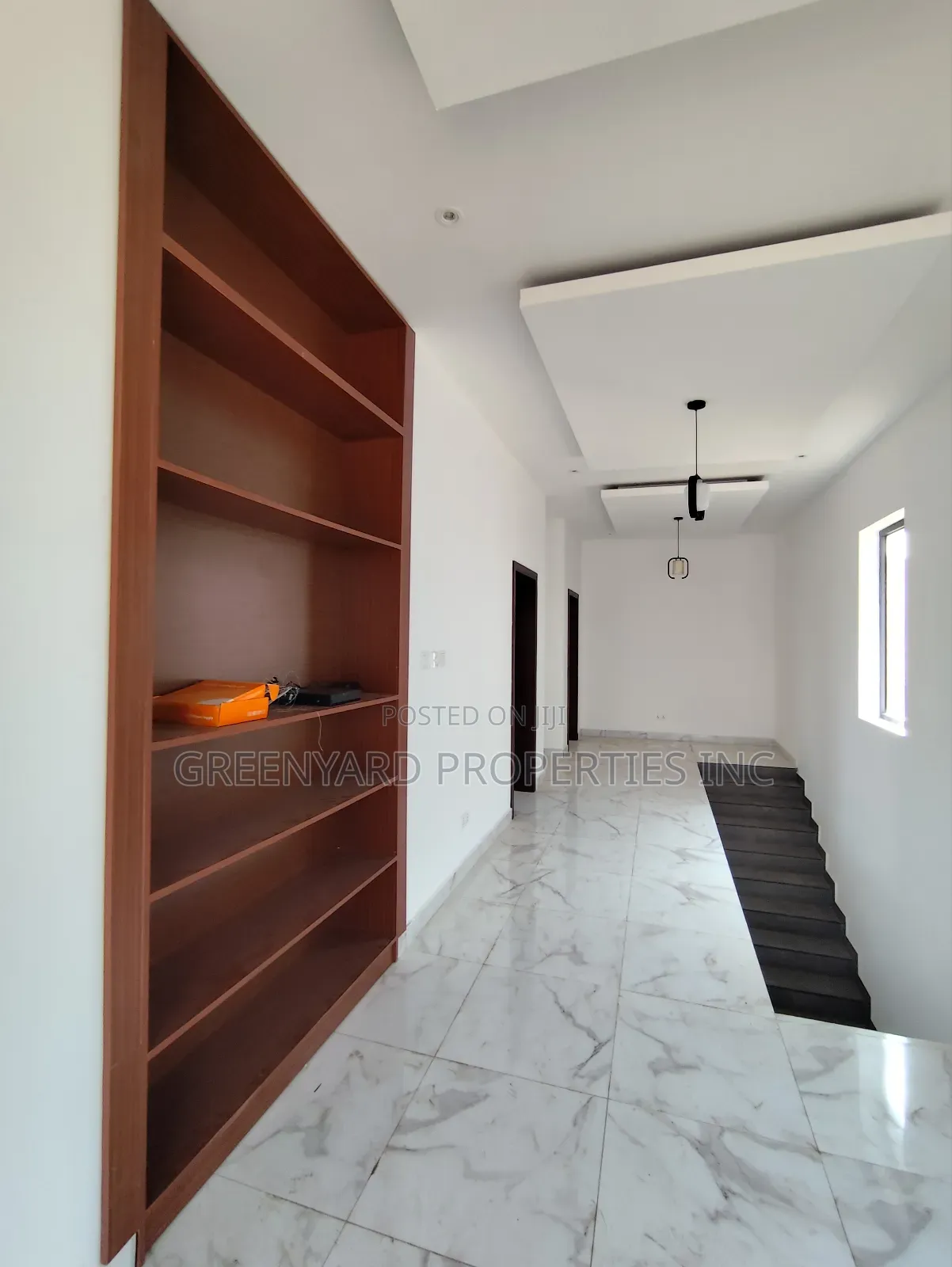 3bdrm Duplex in School Junction, Ashaley Botwe for sale