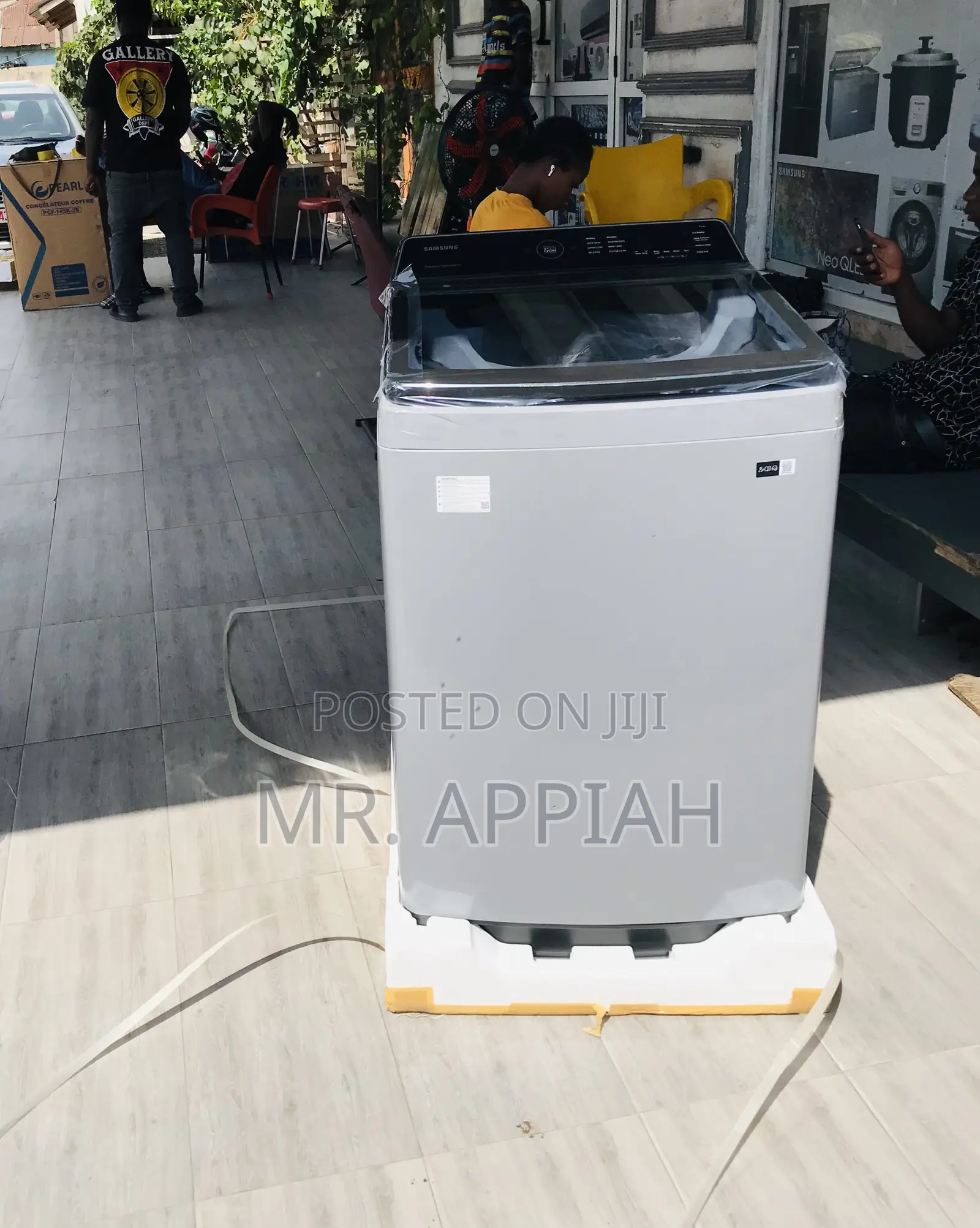 Classic Samsung 13kg Fully Automatic Washing Machine.