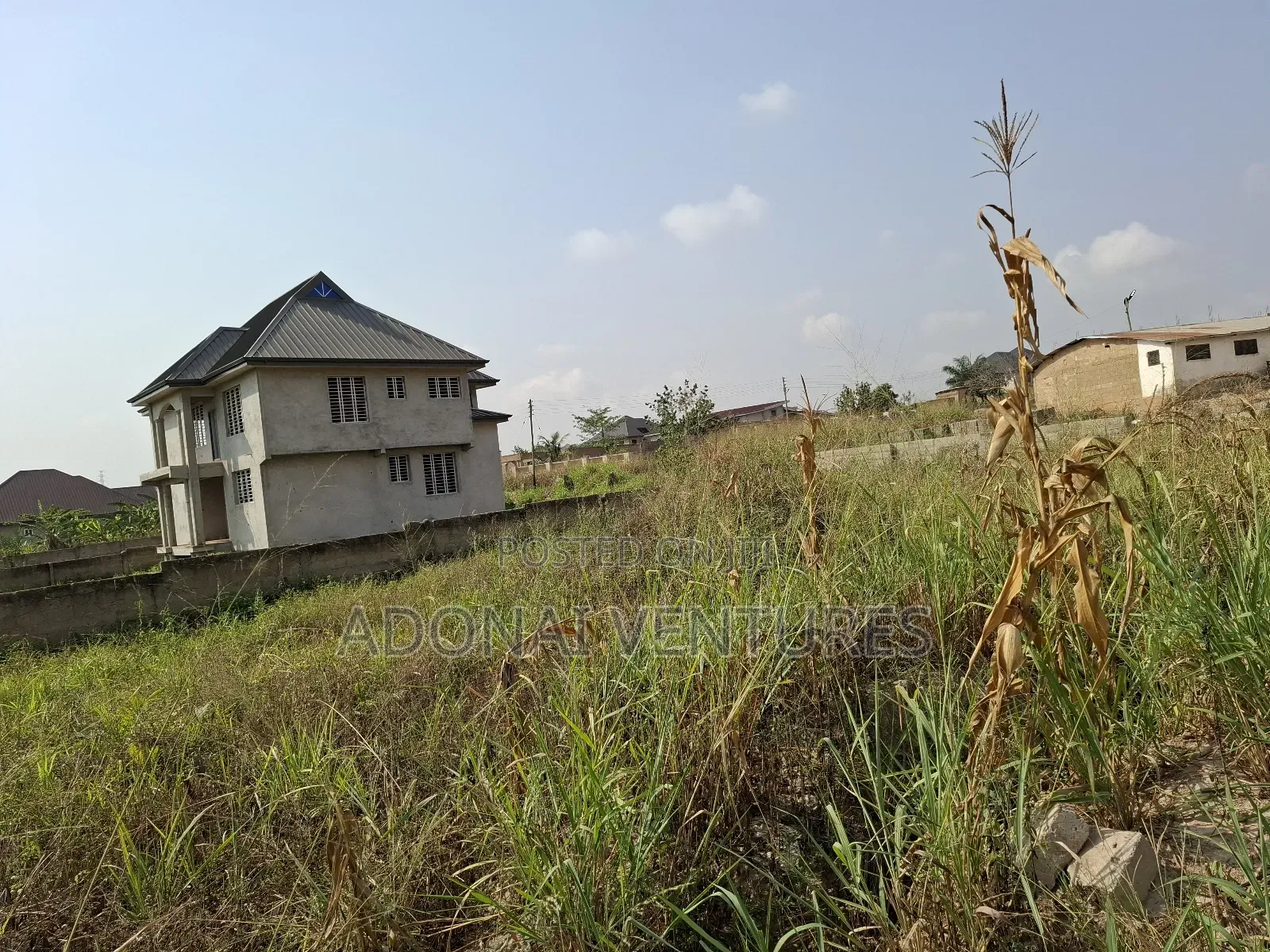 One Plot of Land for Sale in Sokoban Ampabame