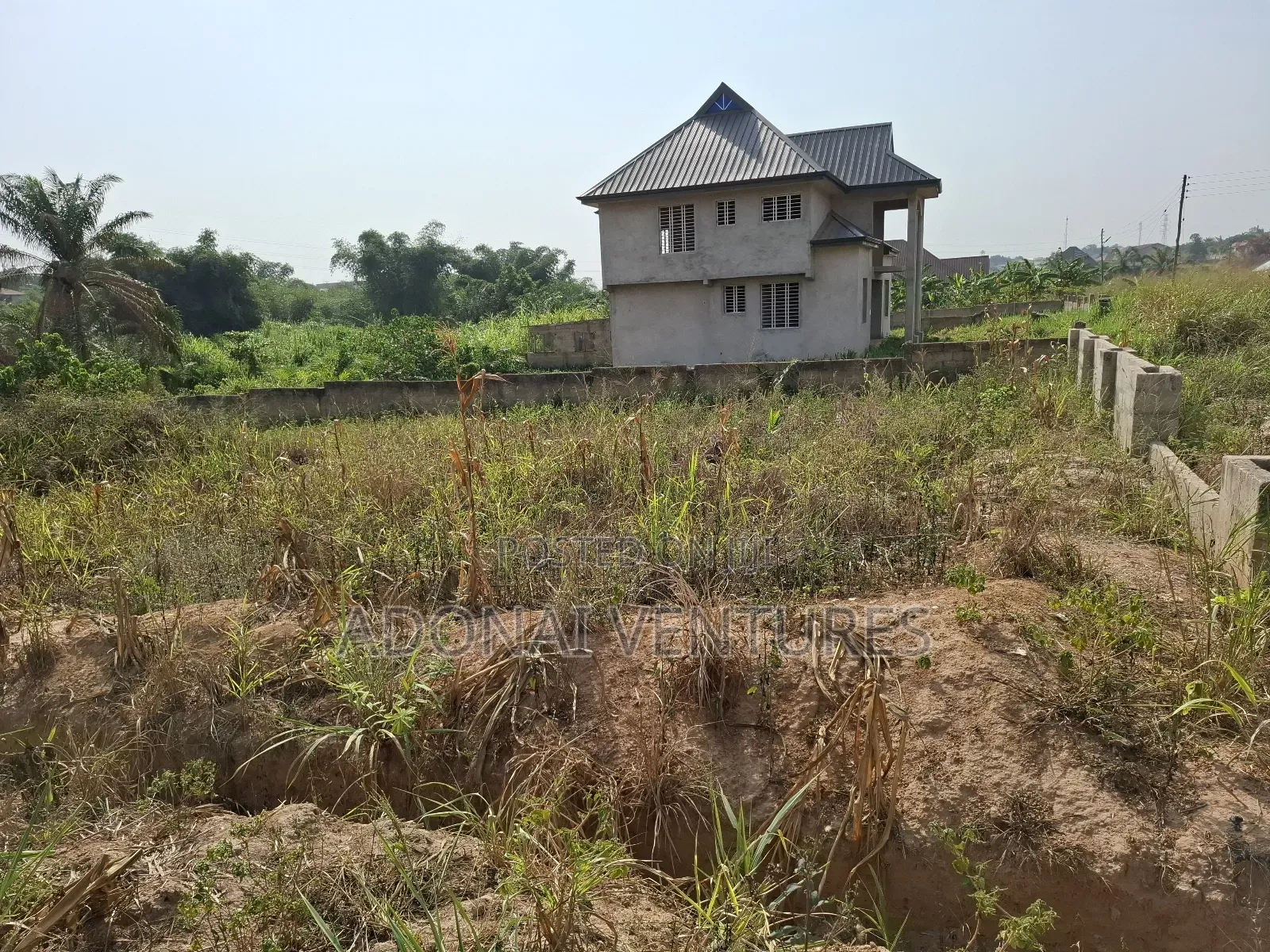 One Plot of Land for Sale in Sokoban Ampabame