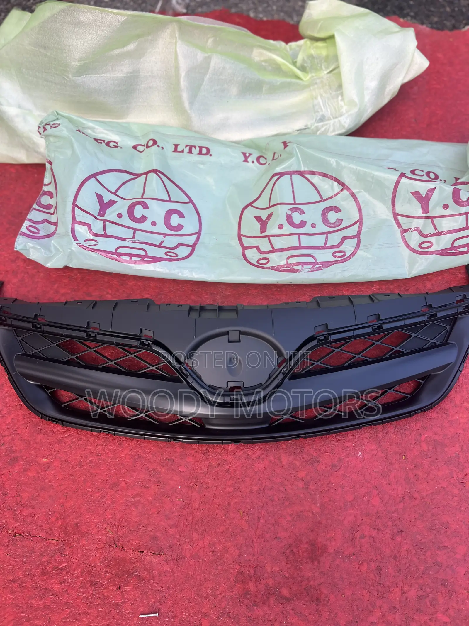Toyota RAV4 Front Grille