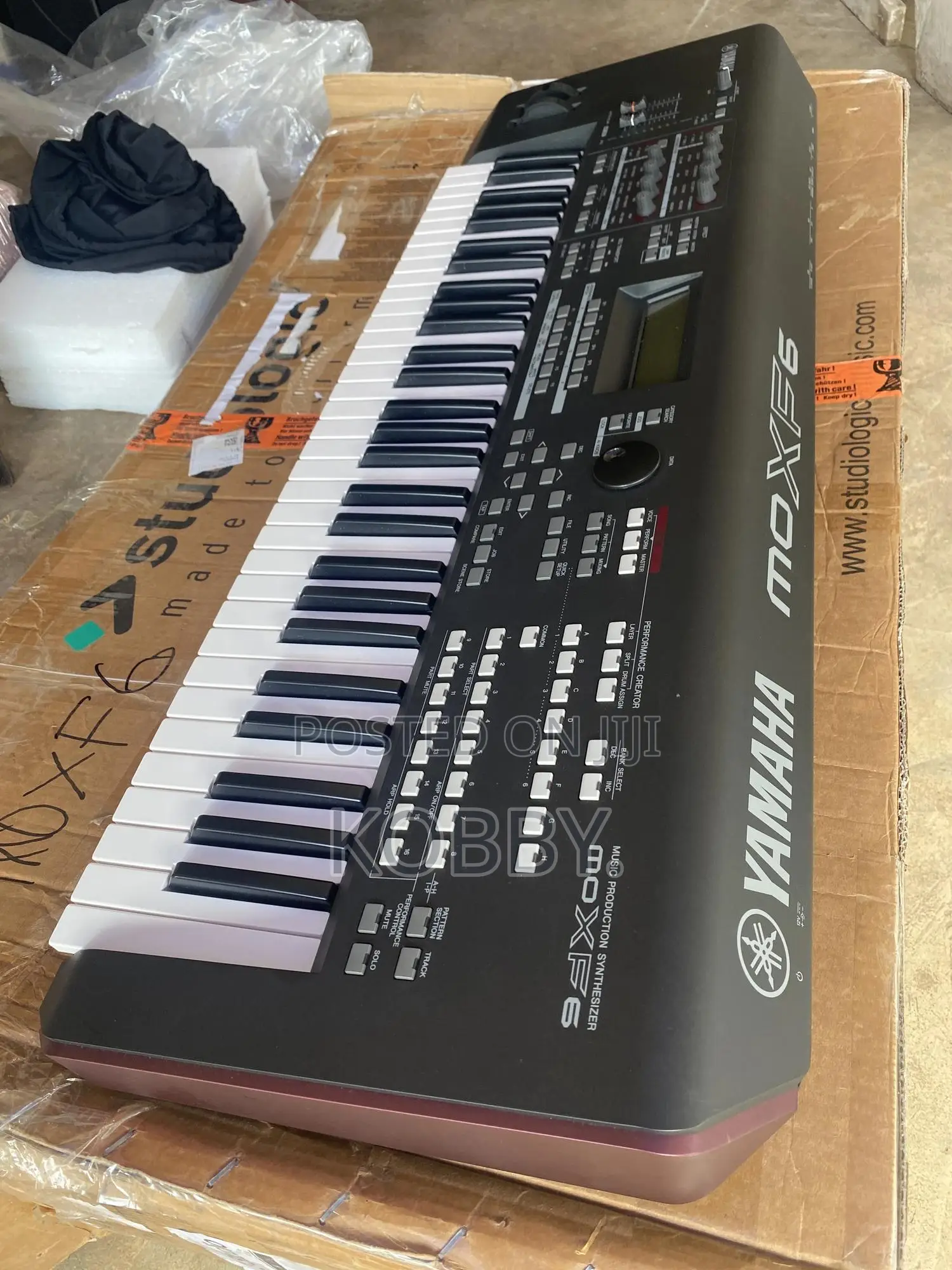 Yamaha Moxf6