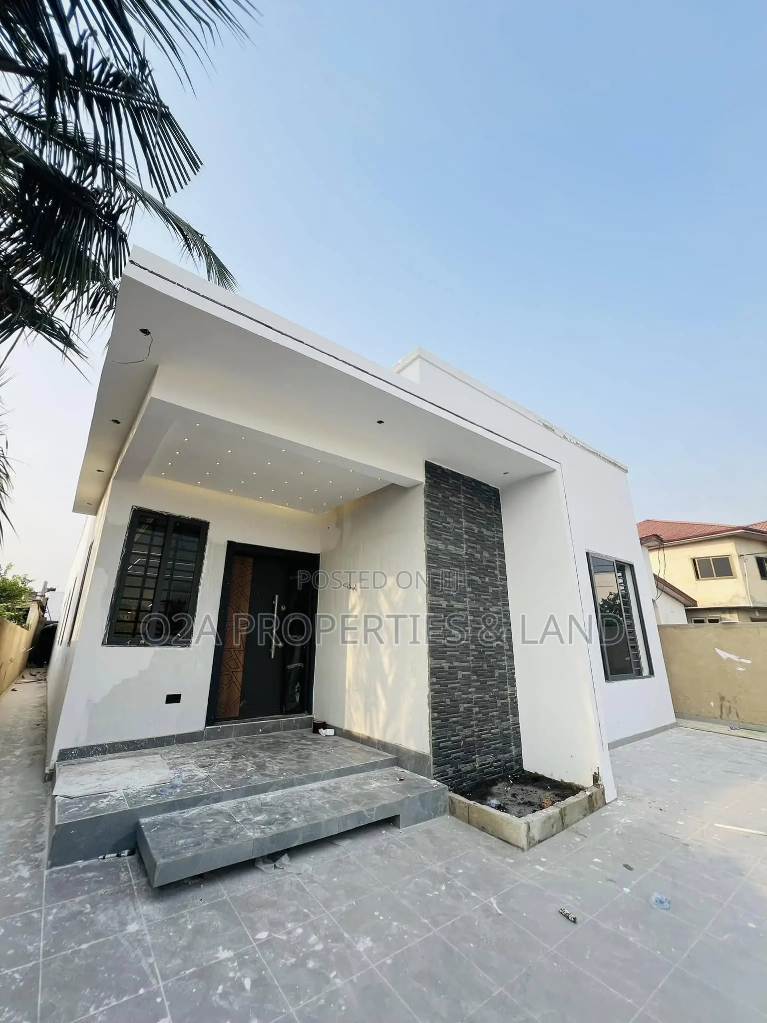 3bdrm House in Ashaley Botwe for sale