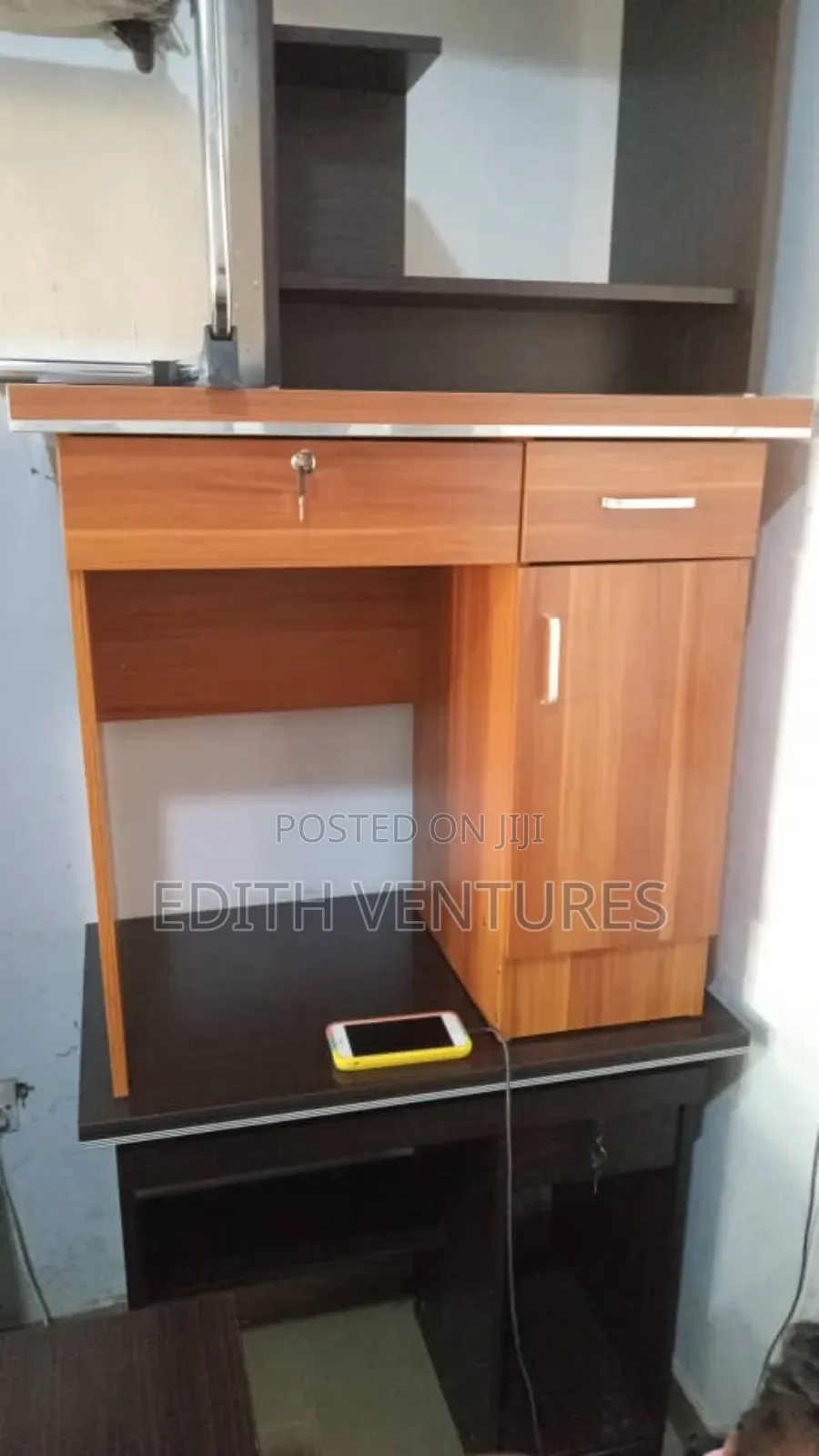 Priv Office Table