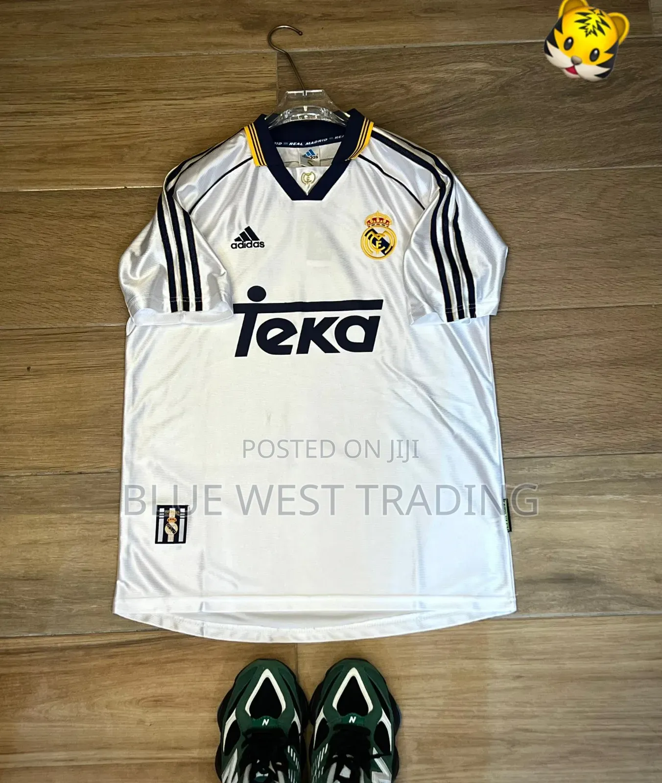 Real Madrid Retro JERSEY