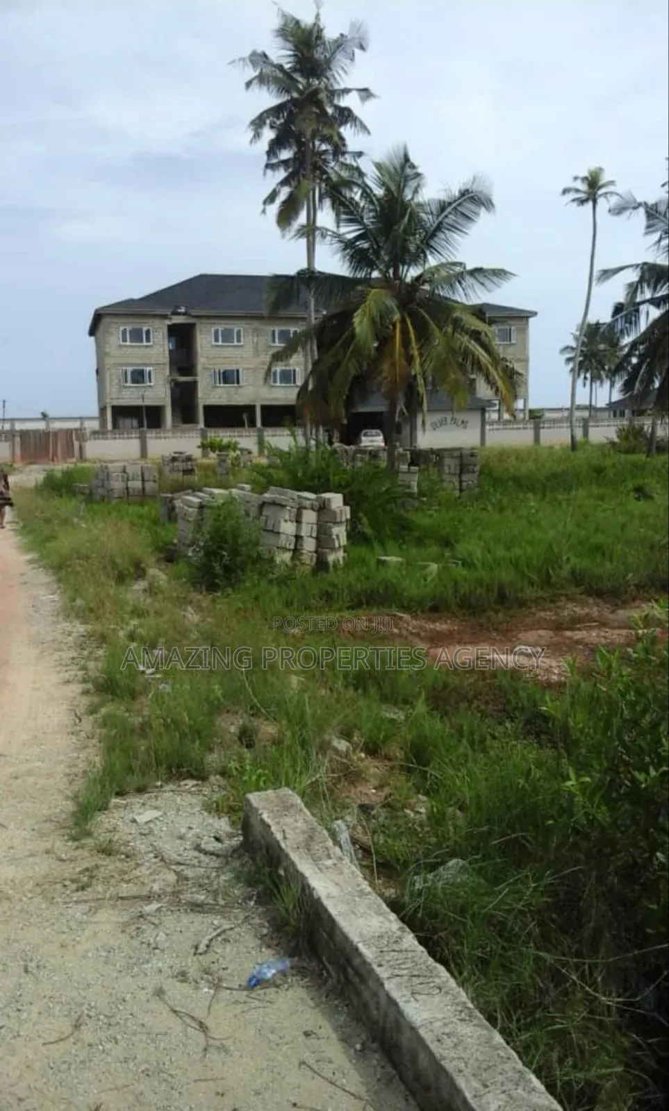 1.07 ACRES of Land for Sale at Ahodwo