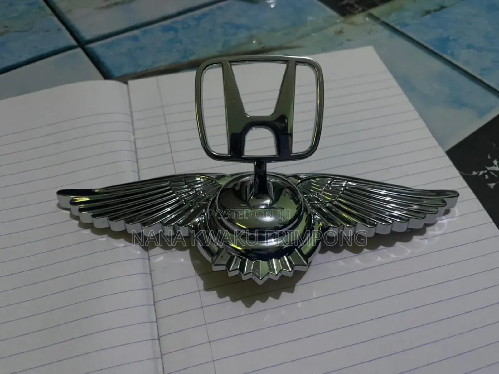 Bonnet Crown Available for All Car's