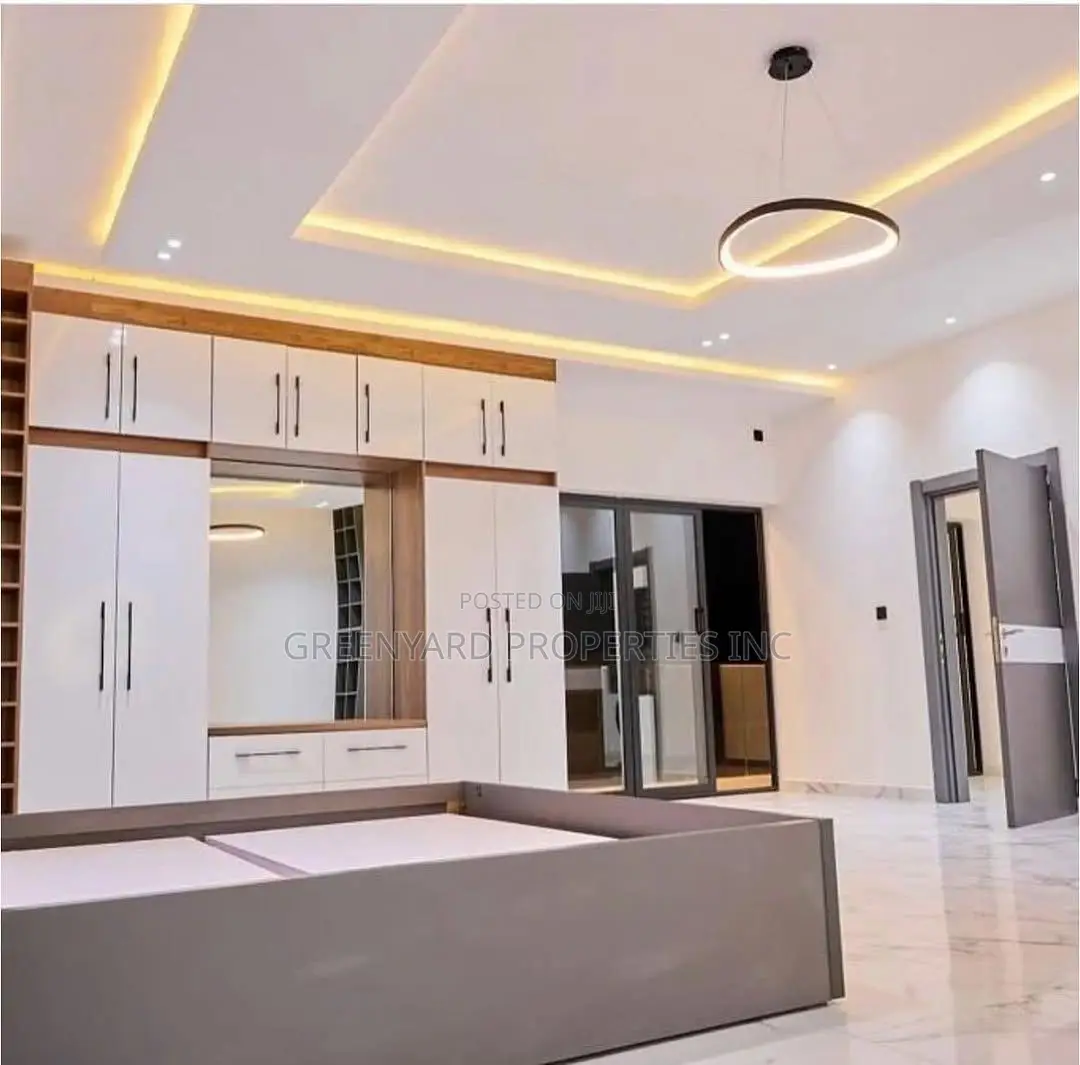 4bdrm Duplex in East Legon Hills for sale