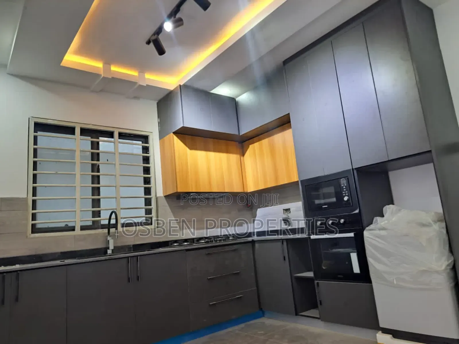 4bdrm Duplex in Osben Properties, Spintex for sale