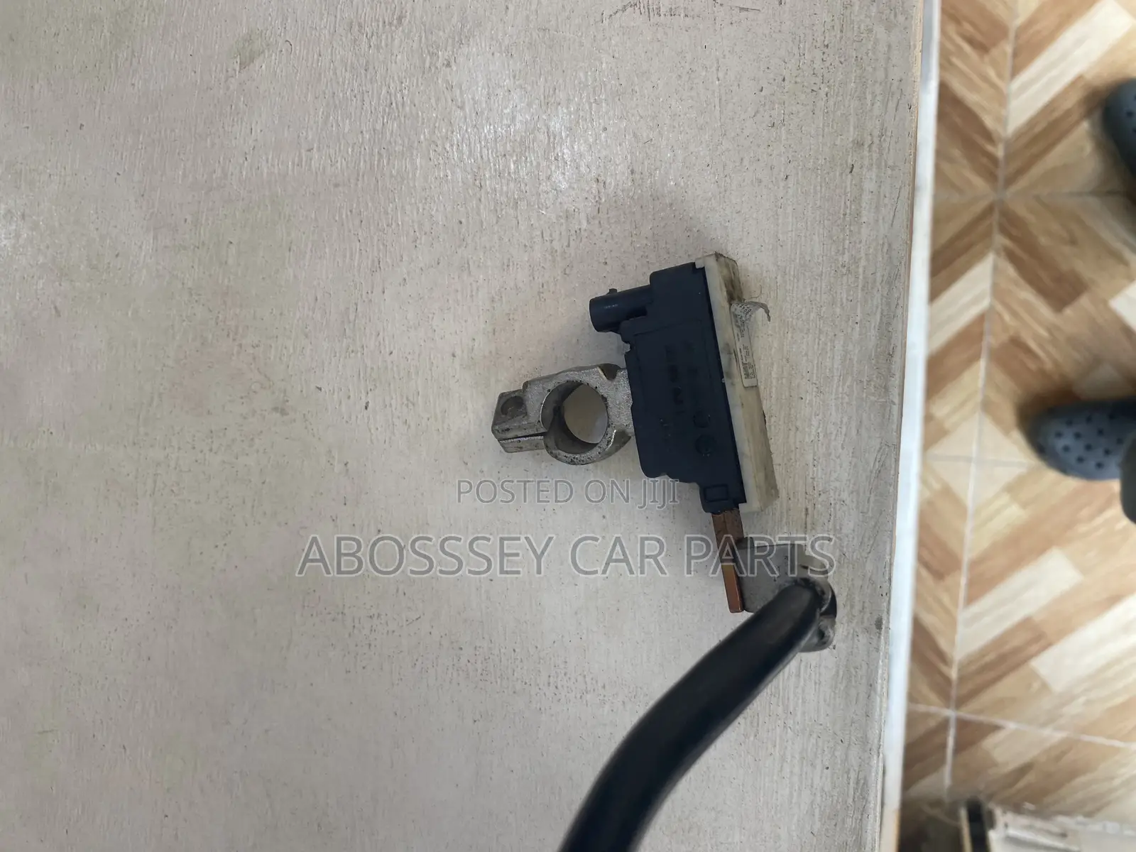 Range Rover Batter Terminal Available