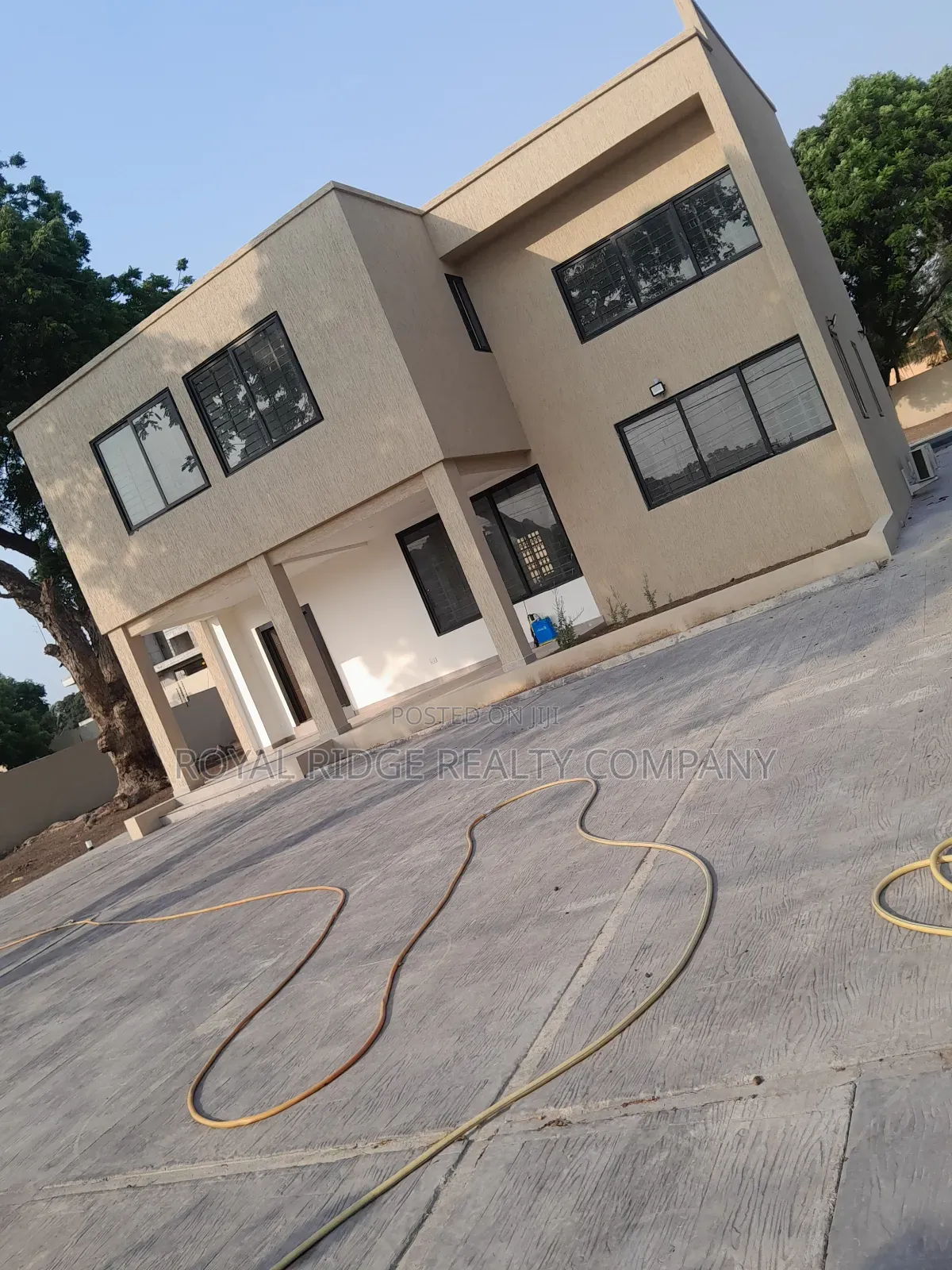 4bdrm House in Cantonments, Accra Metropolitan for rent