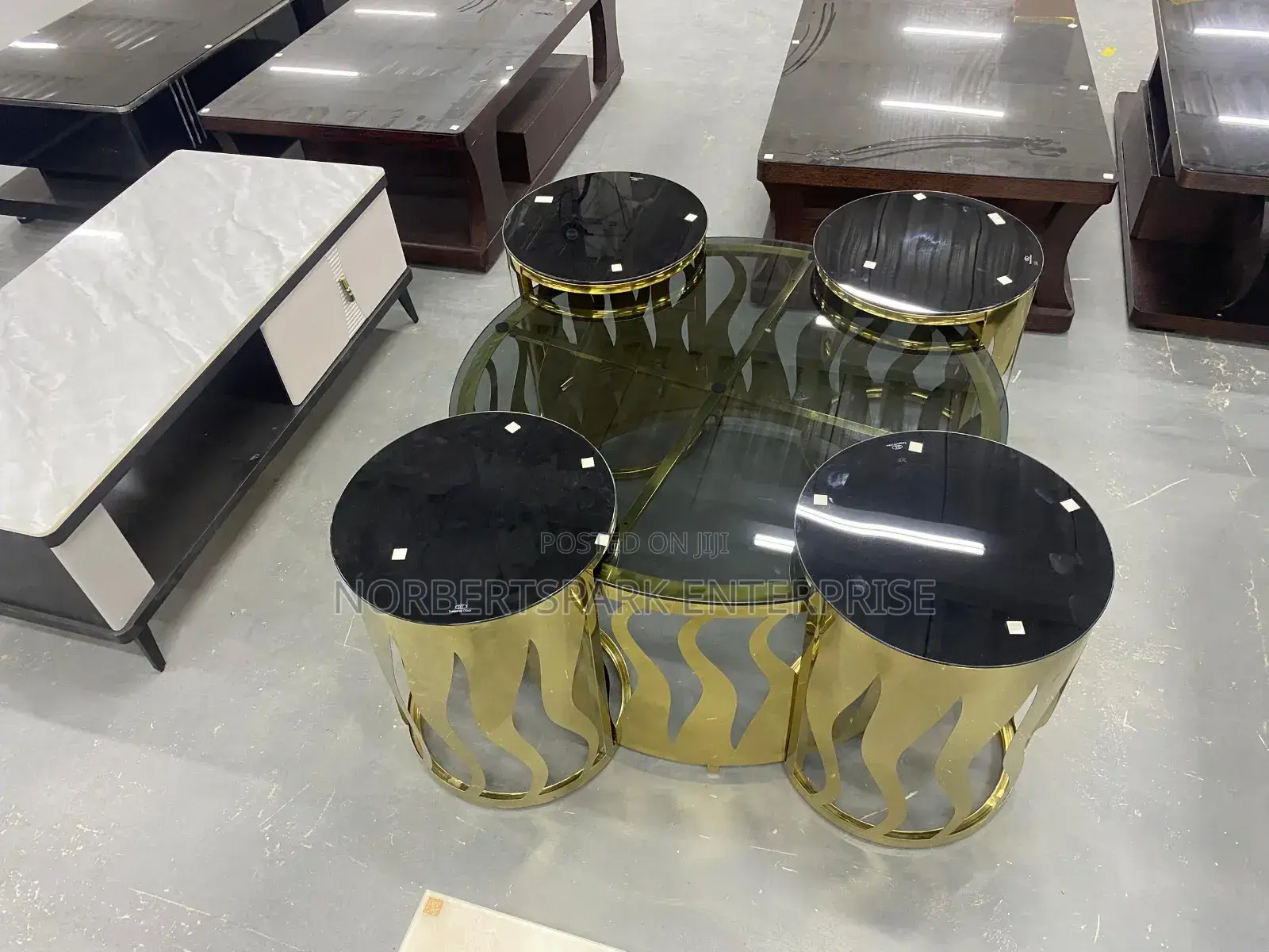 Center +Coffe Tables (359)