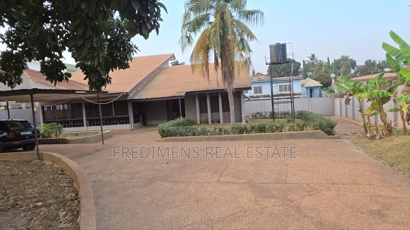 4bdrm House in Fredimens Real, Kumasi Metropolitan for sale