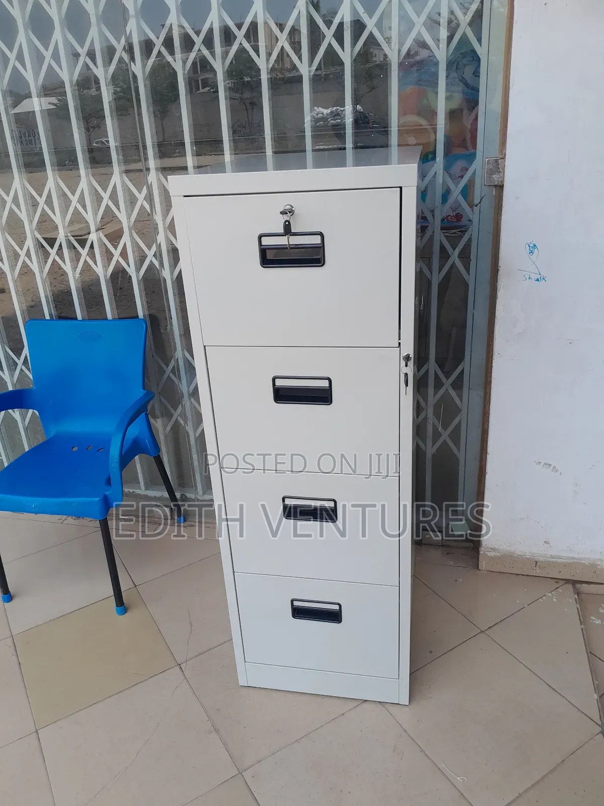 Fitted Cabinet With Safe