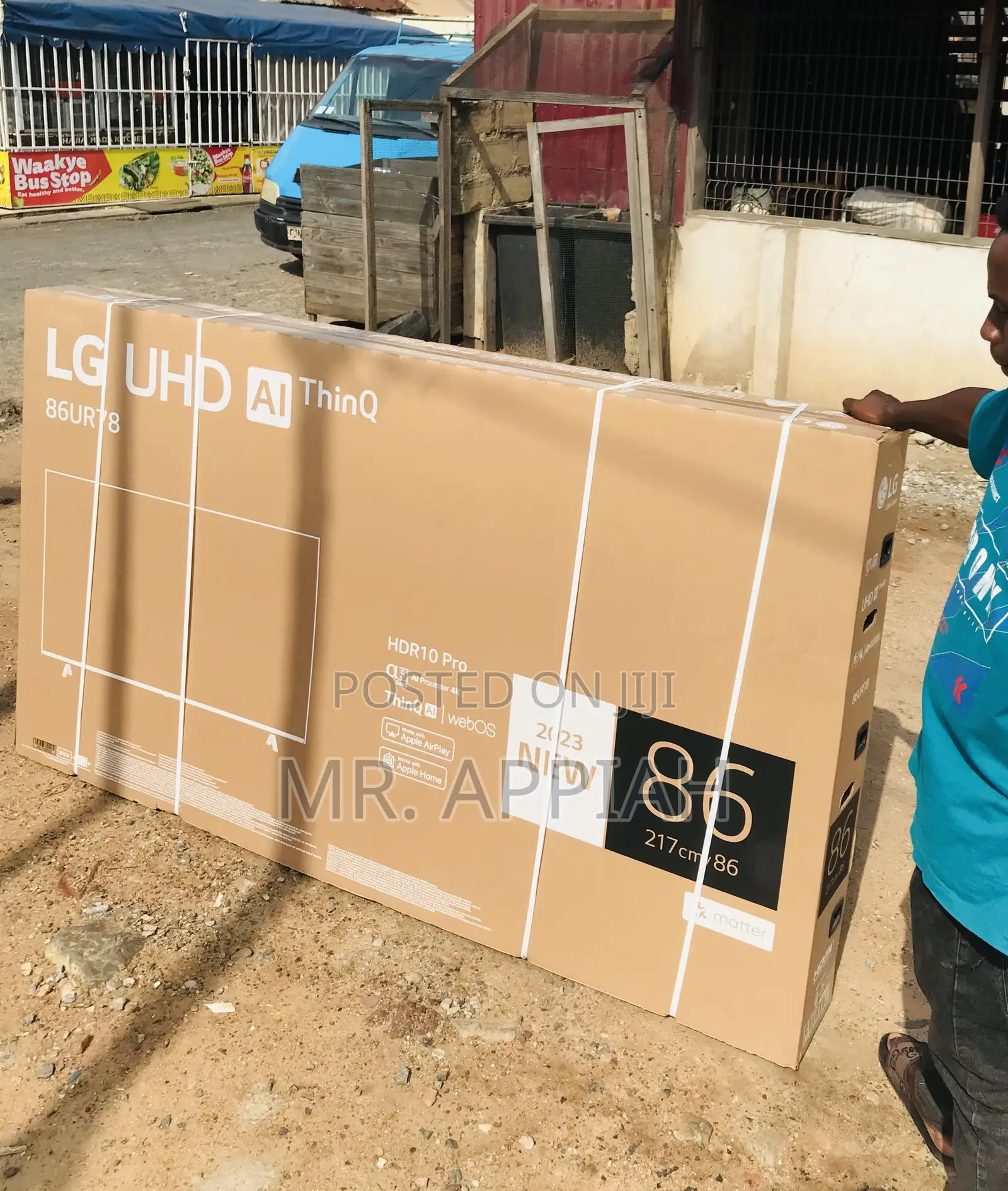 LG 86UR7800 86 Inch Uhd Smart Screen Television.