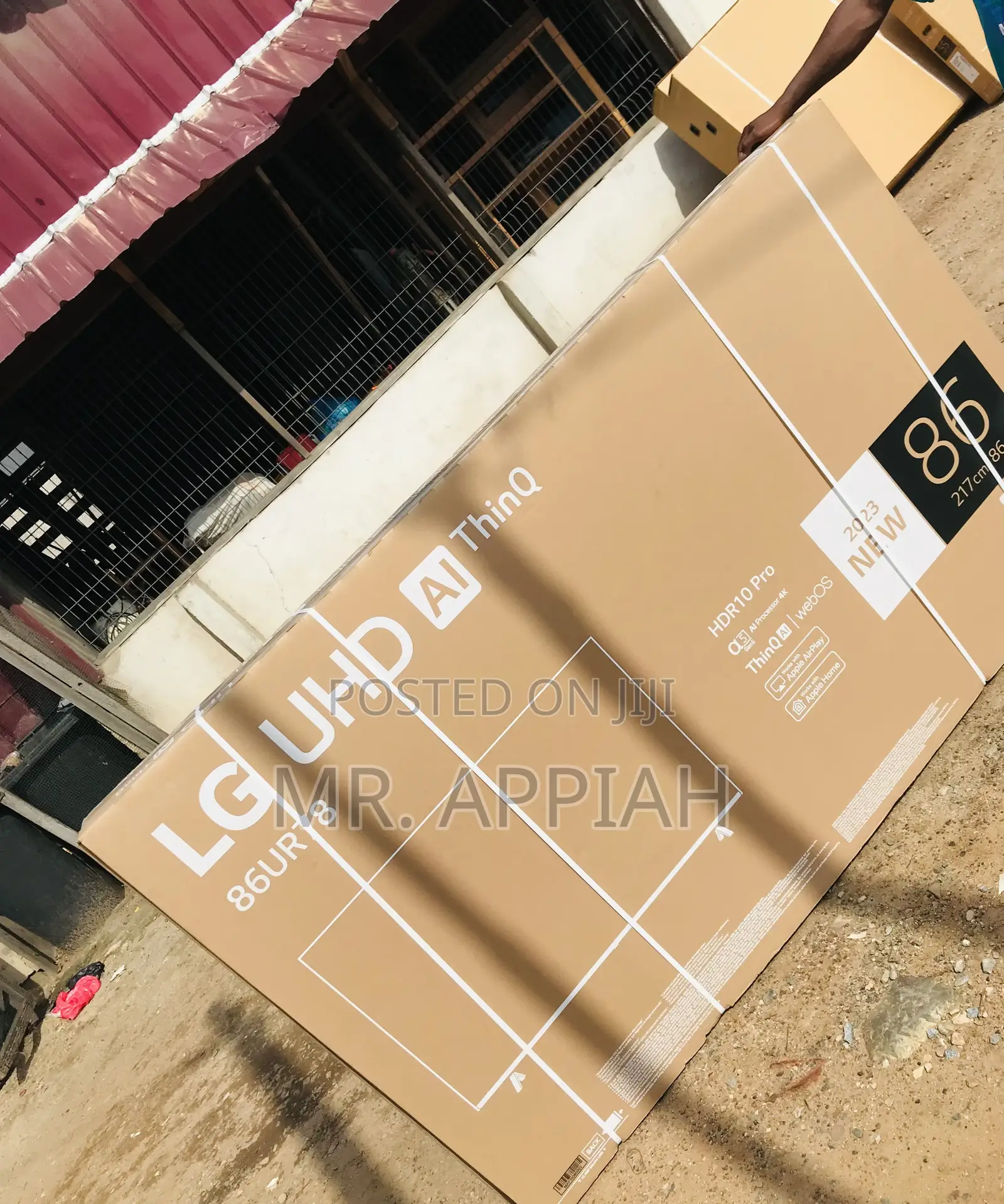 LG 86UR7800 86 Inch Uhd Smart Screen Television.