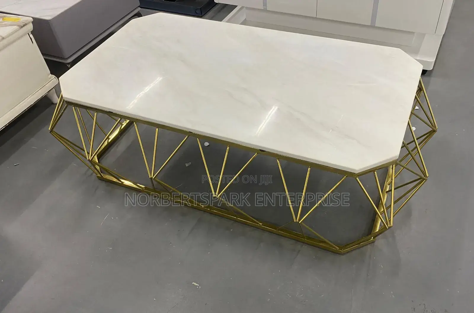 Center Table(Gl232)
