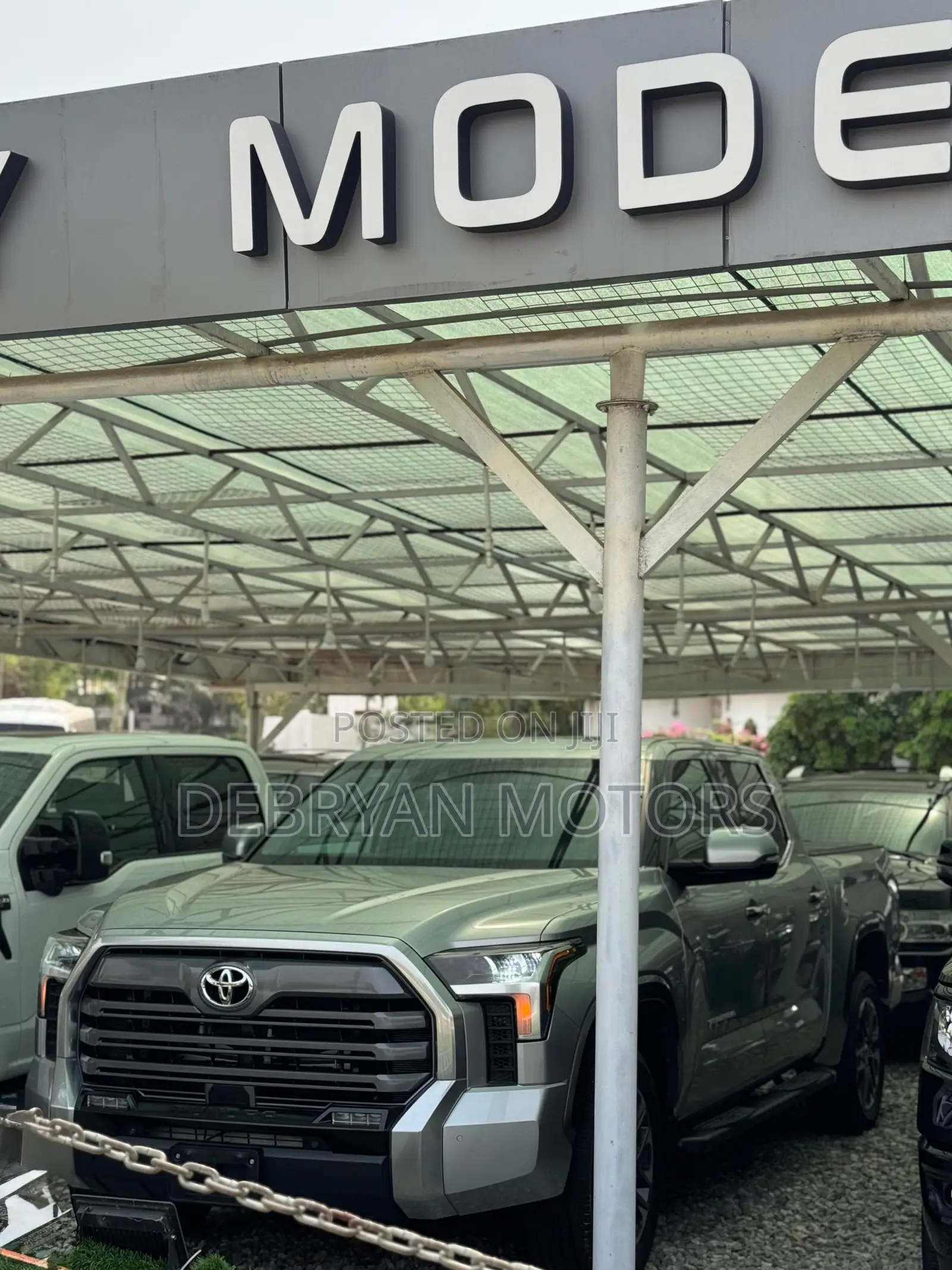 Toyota Tundra 2023 Silver