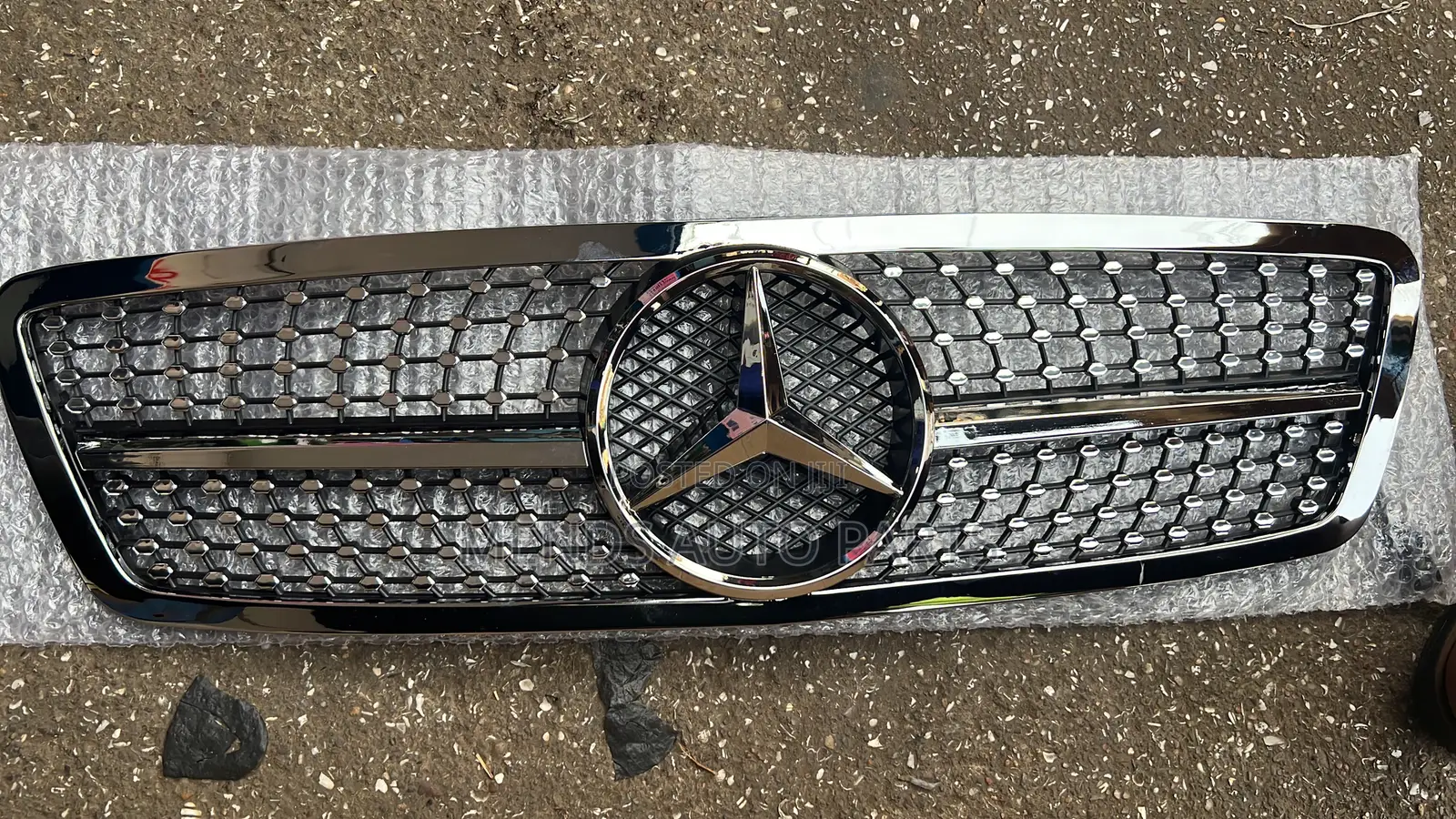 Mercedes Benz C230 Kompressor Front Shells Grill