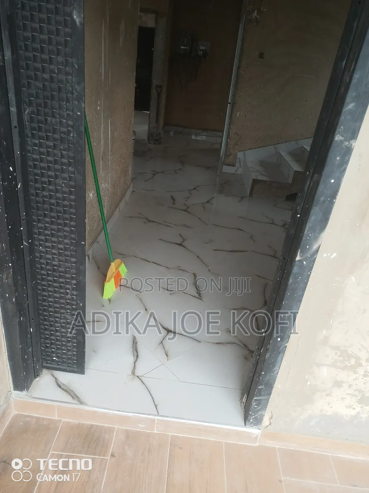 Perfect Tiles Workers