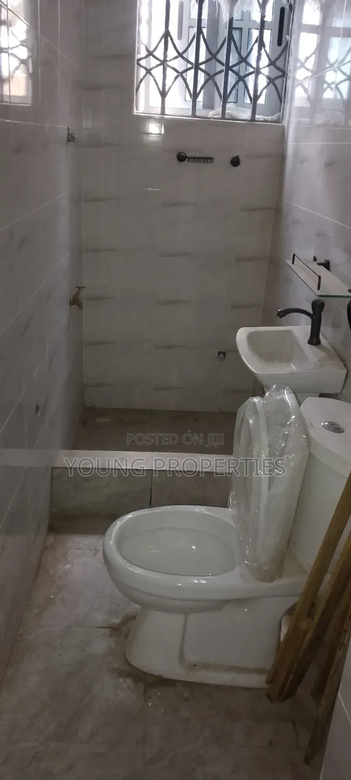 2bdrm Apartment in Ablekuma Manya for rent