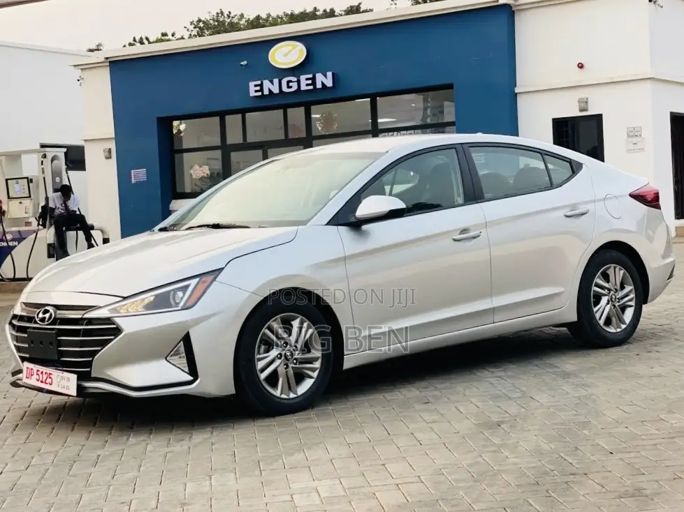Hyundai Elantra SEL 2019 Silver