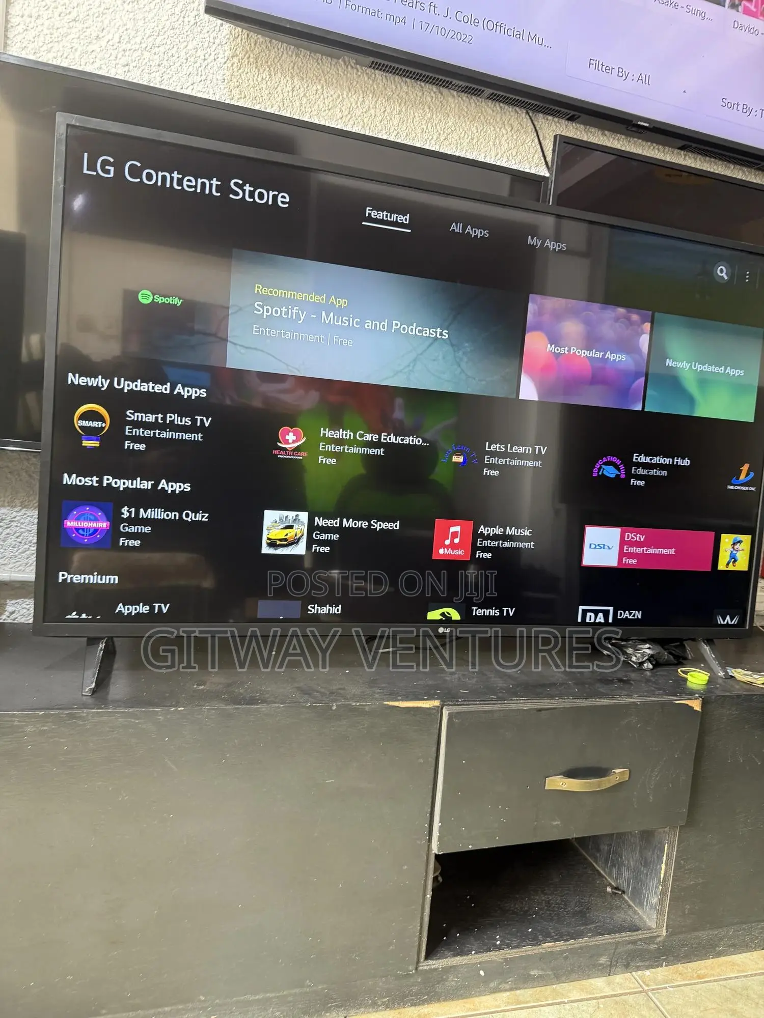 LG 55inch UHD AI Smart Satellite Tv