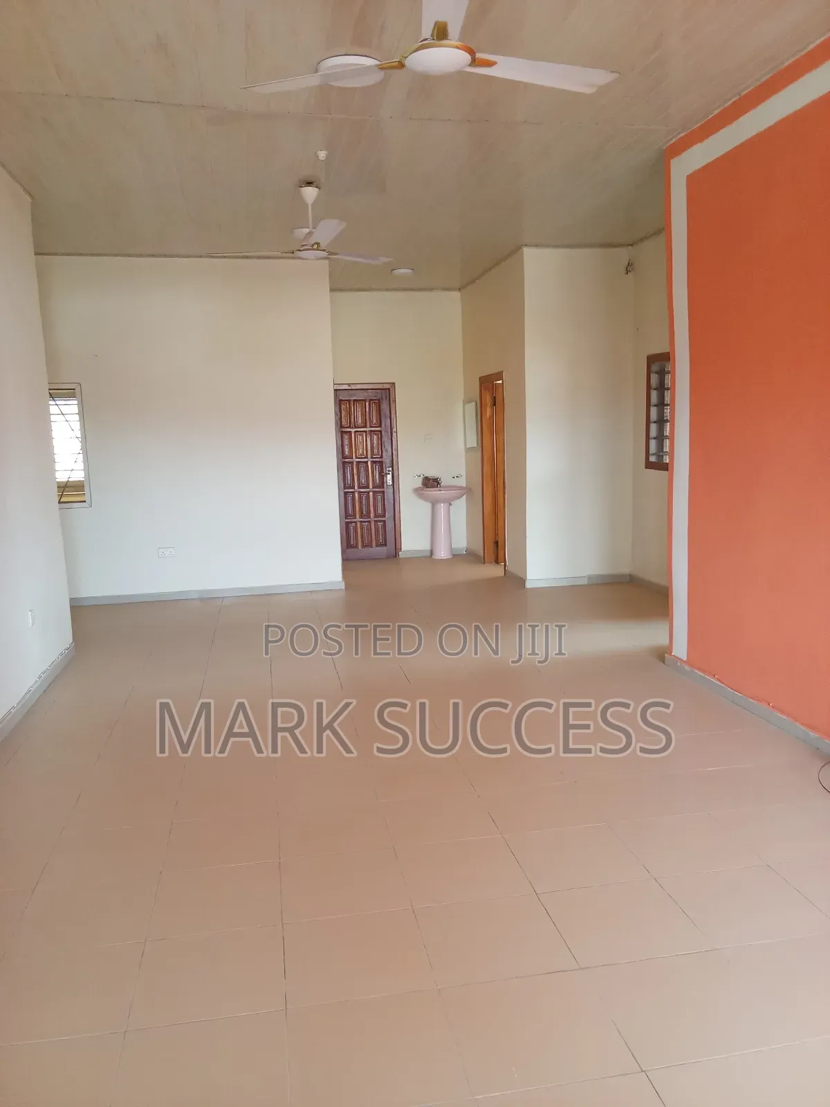 3bdrm Apartment in West Hills Mall Area for rent