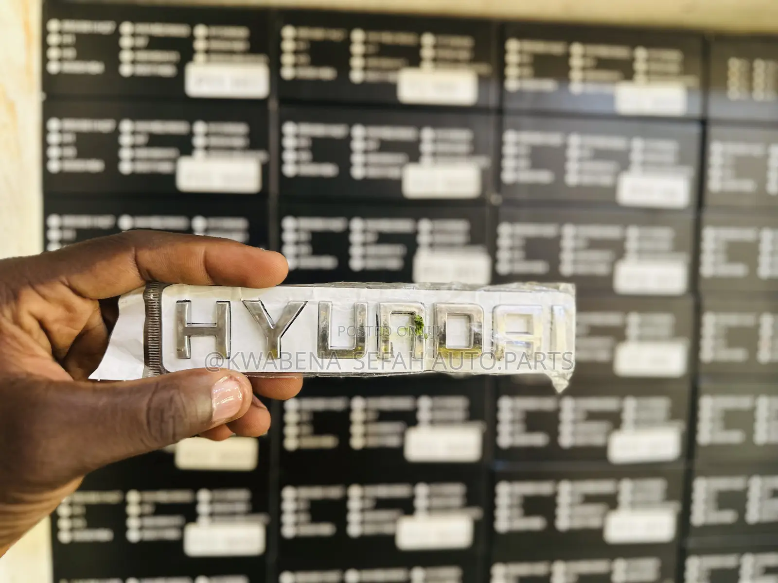 Original Hyndai Crowns Available for All Cars