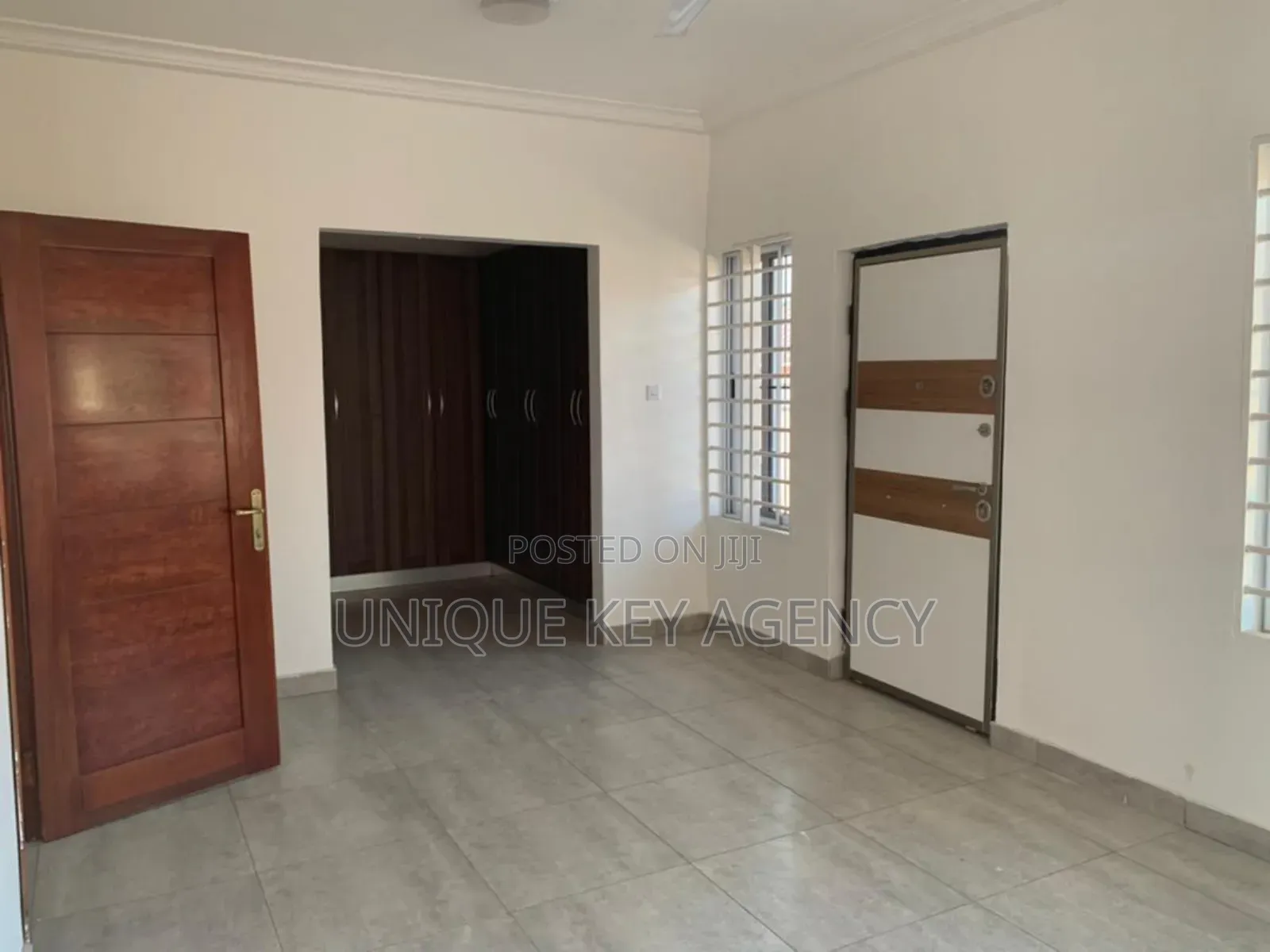 3bdrm Apartment in Unique Key Agency, Achimota for rent