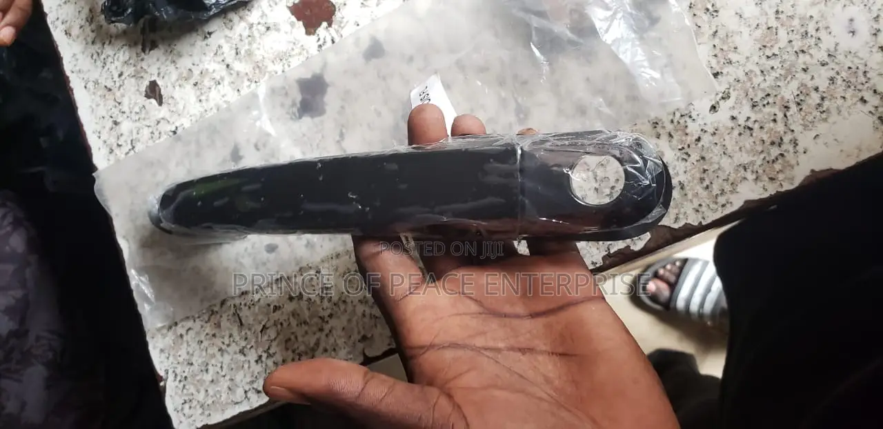 Hyundai Tucson 2008 2009 2010 Outside Door Handle