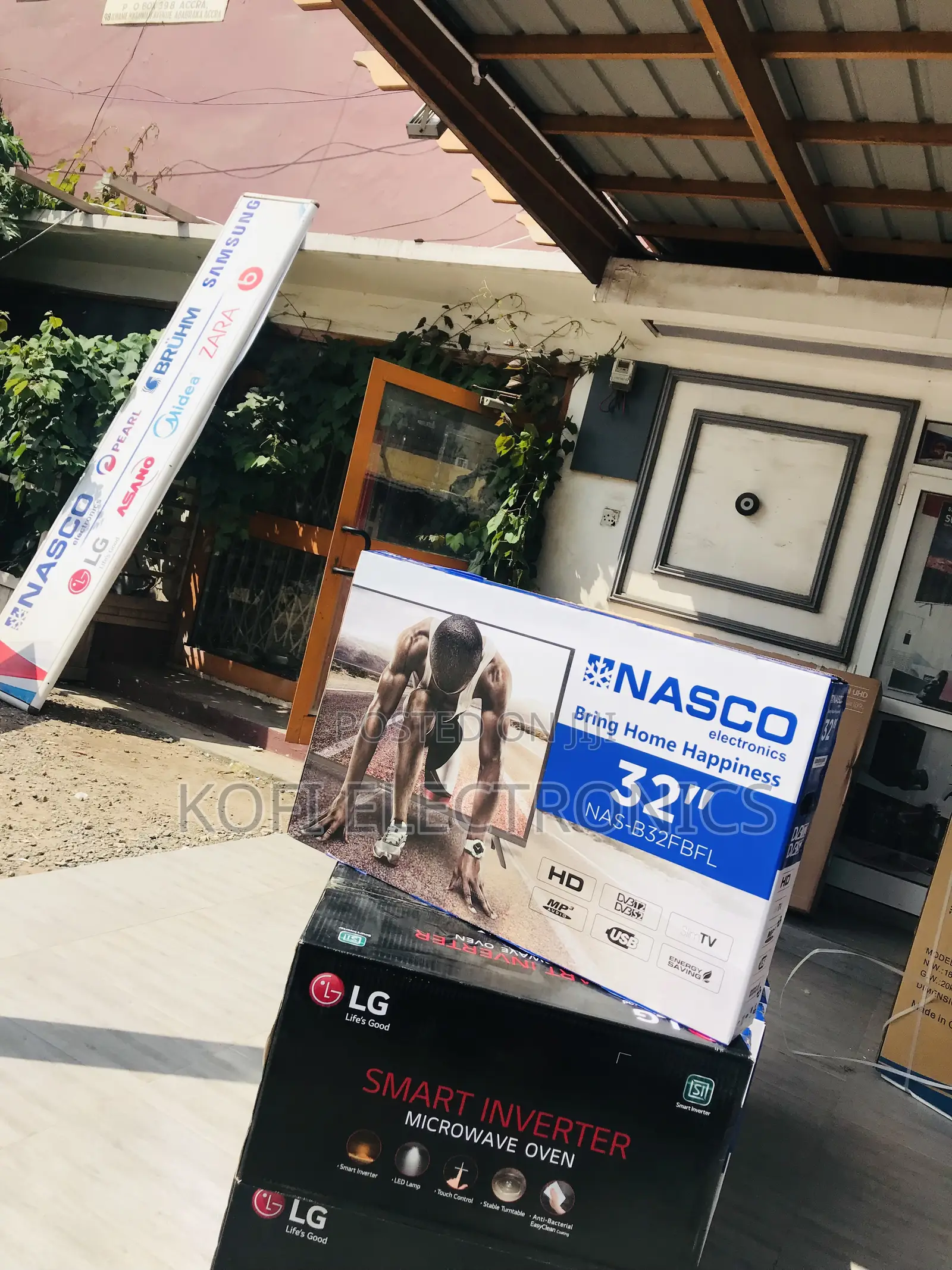 Integrated Narrow Border Model Nasco Digital Satellite TV–32