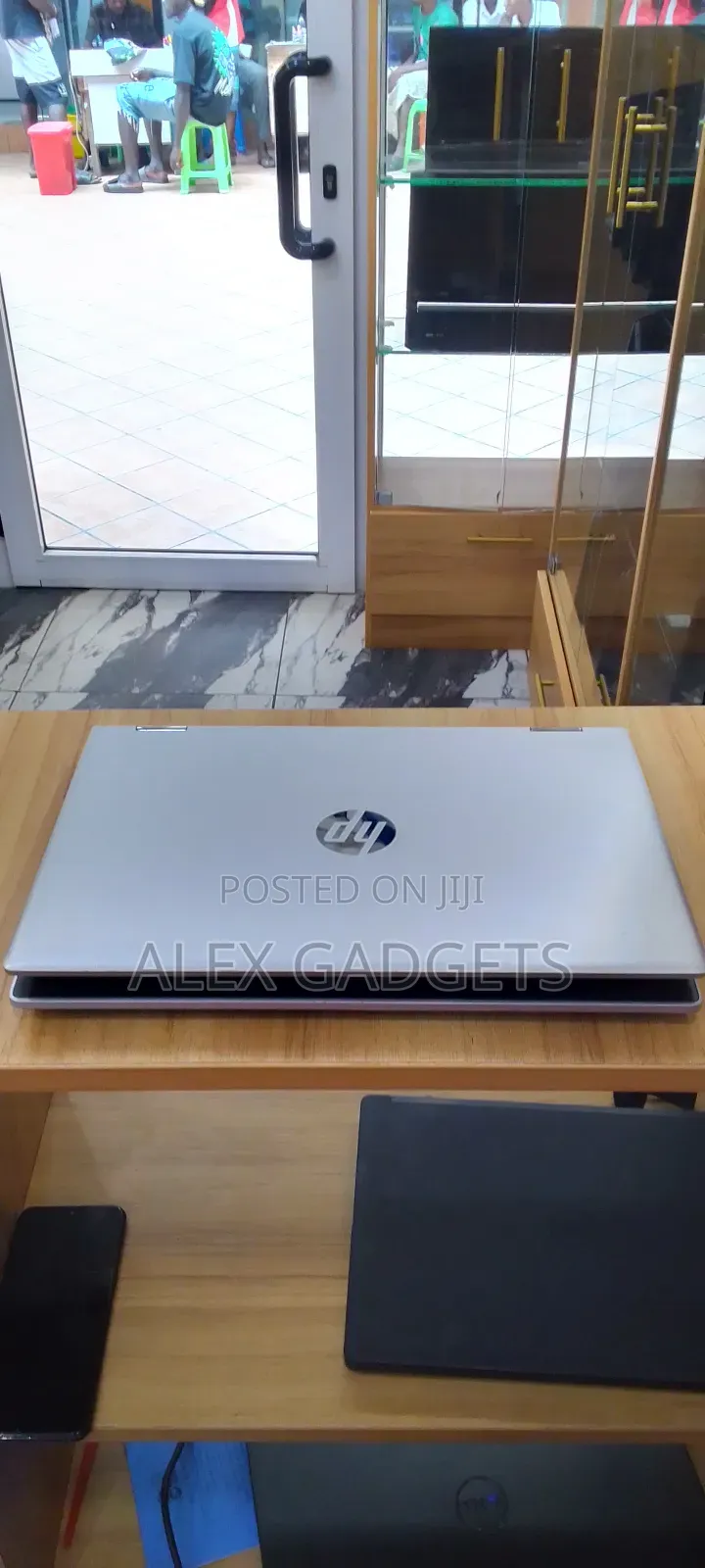Laptop HP Pavilion X360 8GB Intel Core I3 SSD 256GB