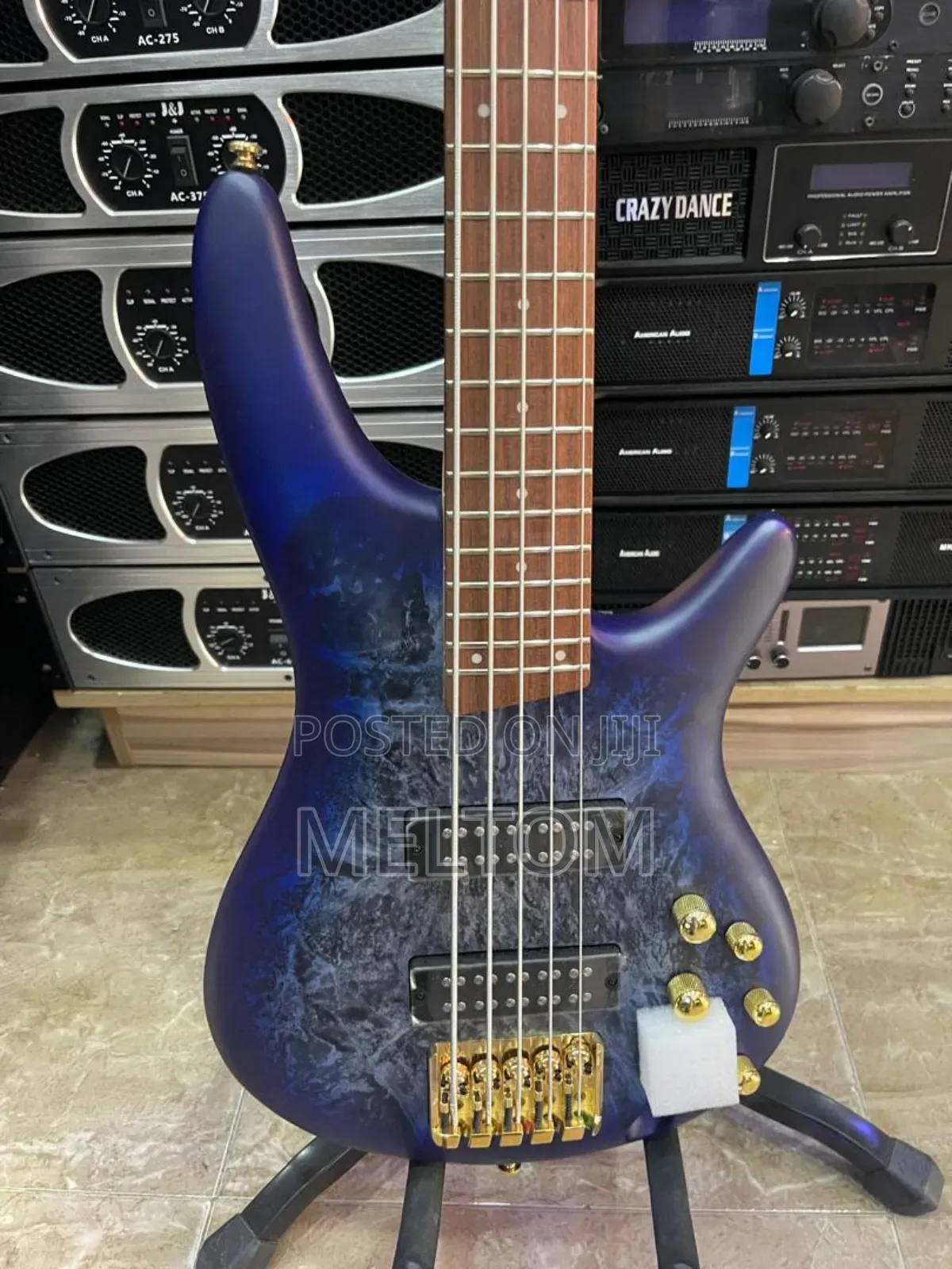 Soundgear by Ibanez SDGR 5strings Active Bass Guitar