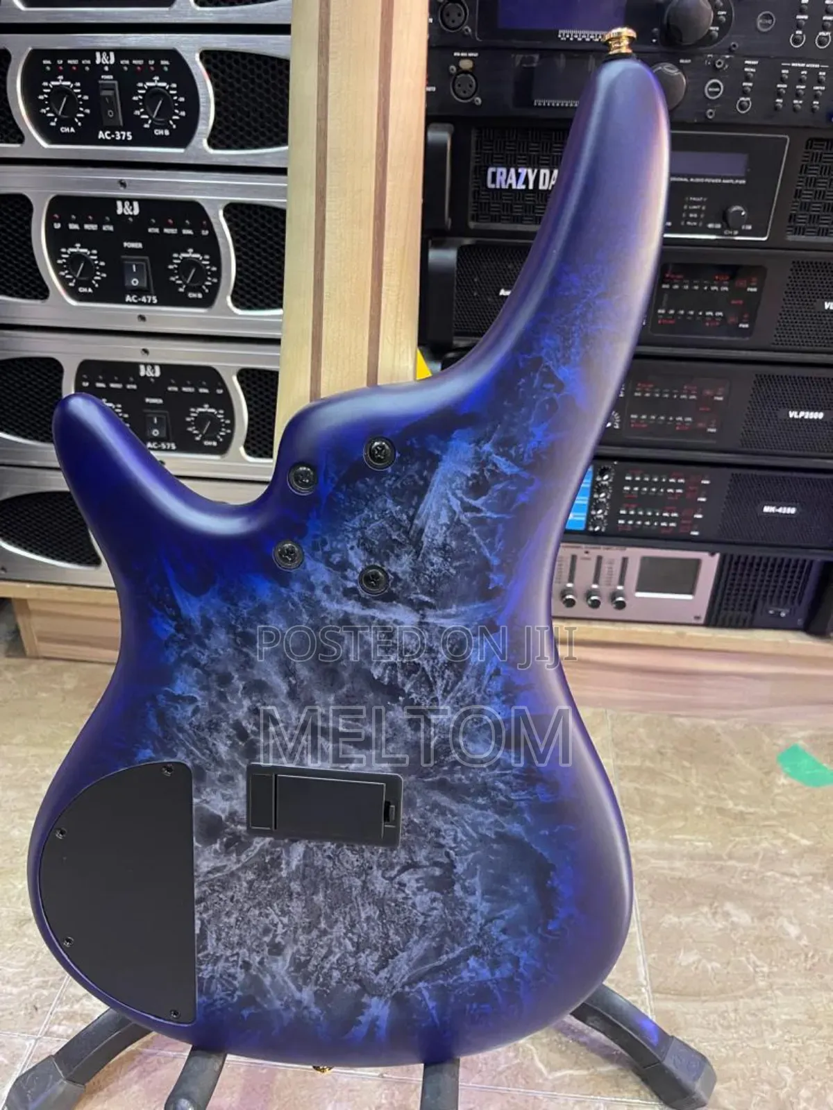 Soundgear by Ibanez SDGR 5strings Active Bass Guitar