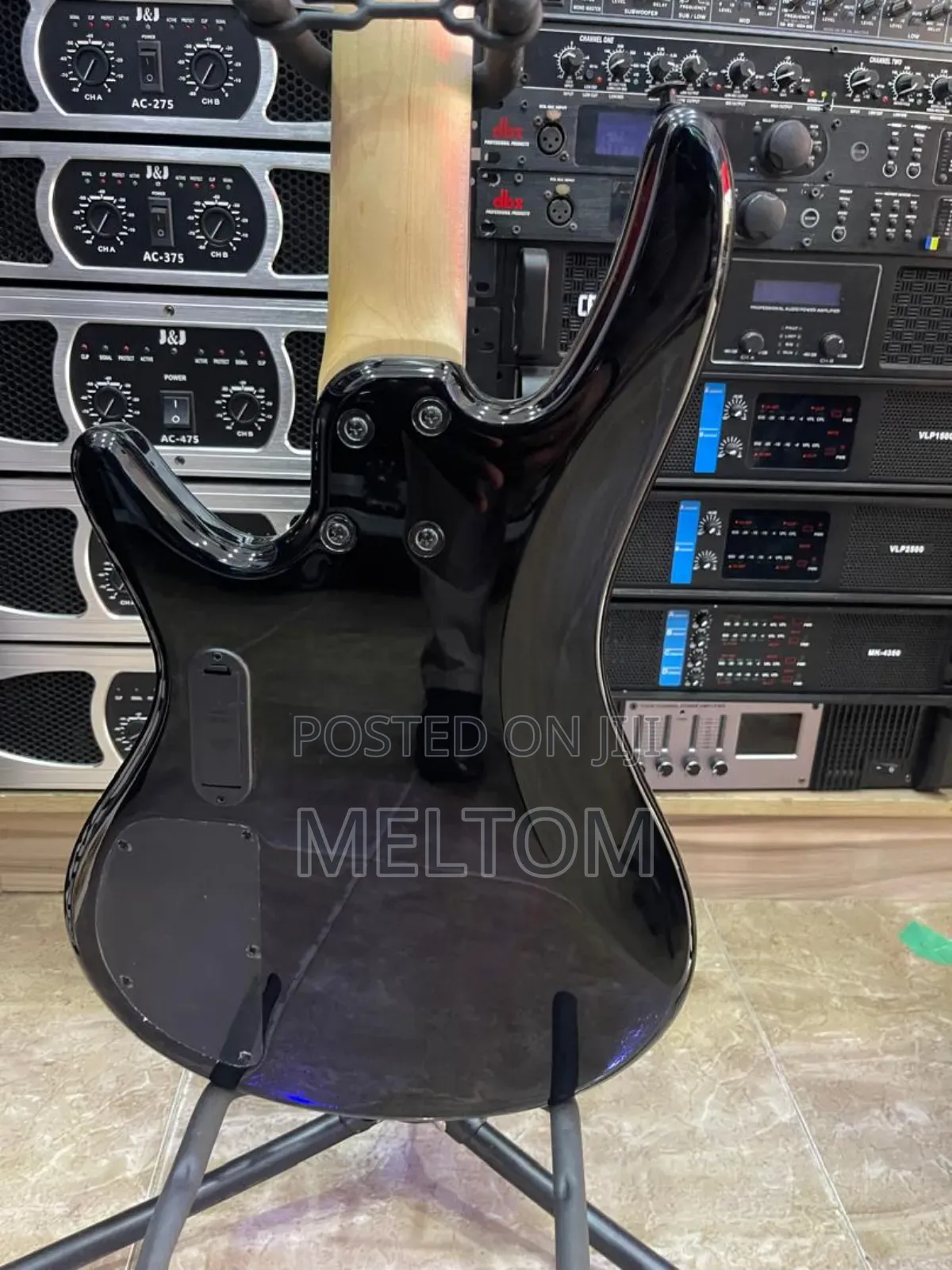 Ibanez Soundgear Gio 5strings Active Bass Guitar