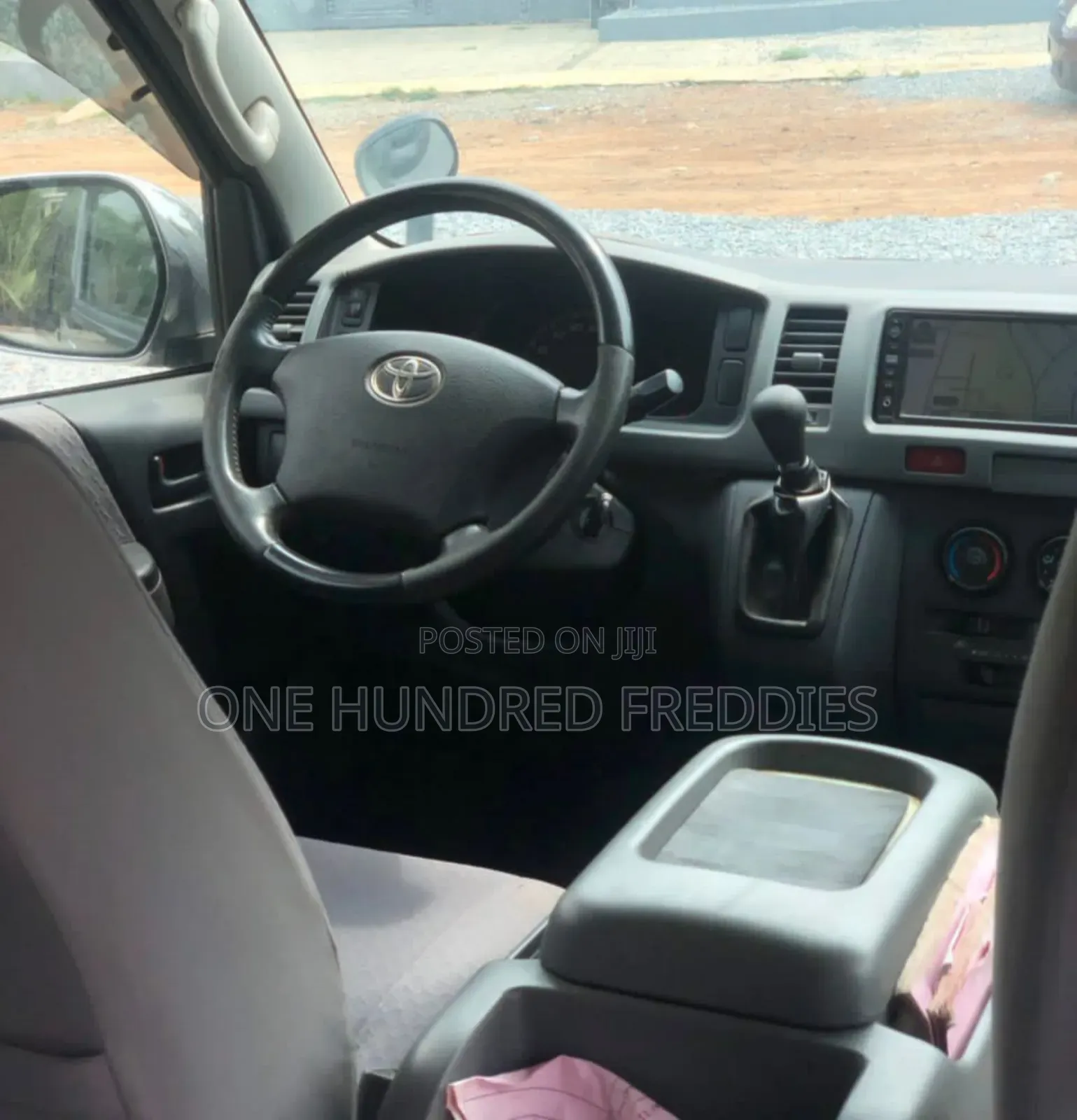 Toyota HiAce 2009 Black
