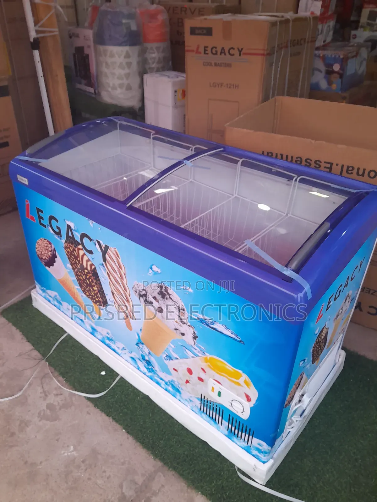 Legacy Durable Ice Cream / Showcase Freezer 318 Litres