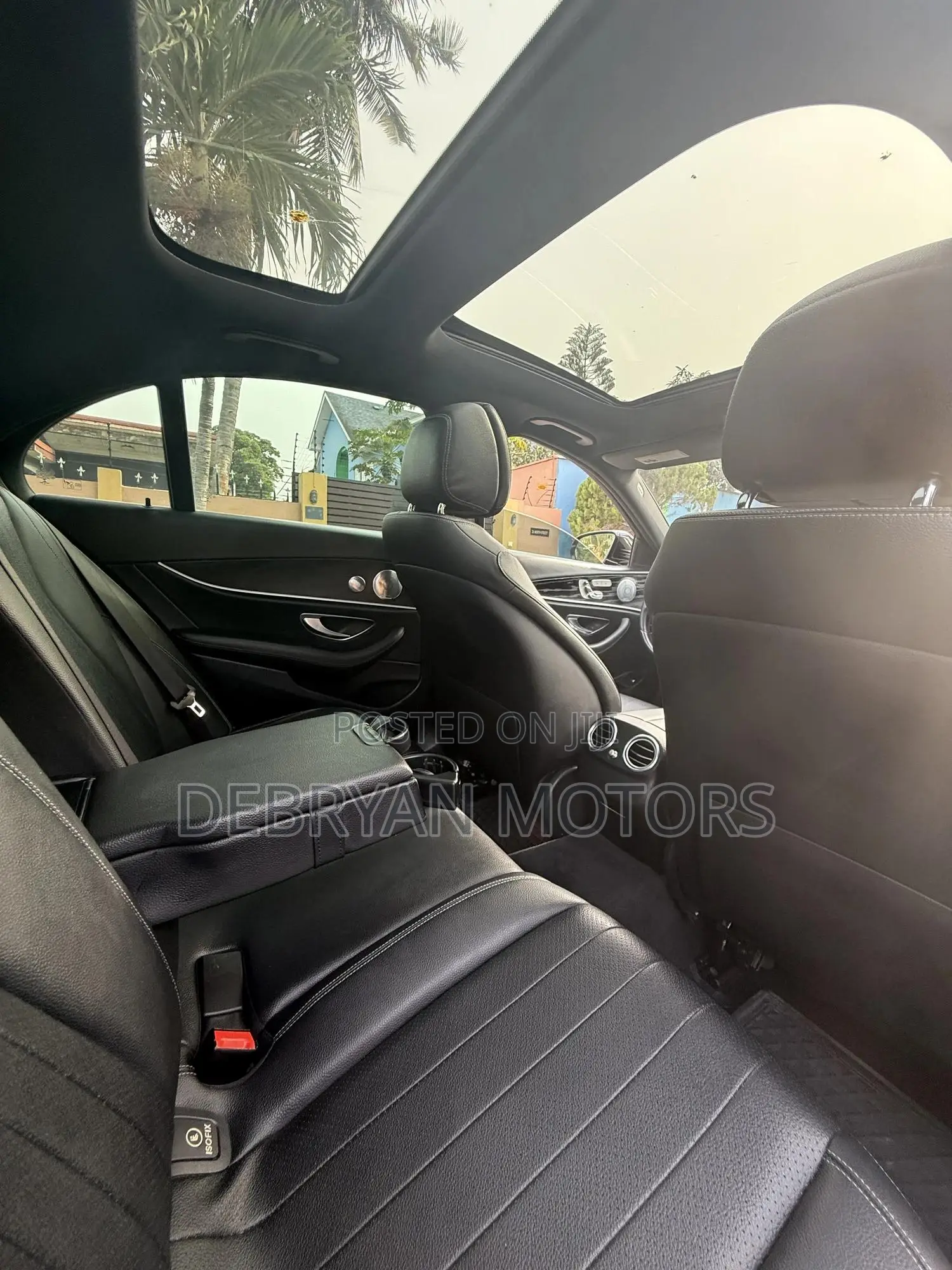 Mercedes-Benz E300 4Matic AWD Sedan (2.0L 4cyl 9A) 2017 Black