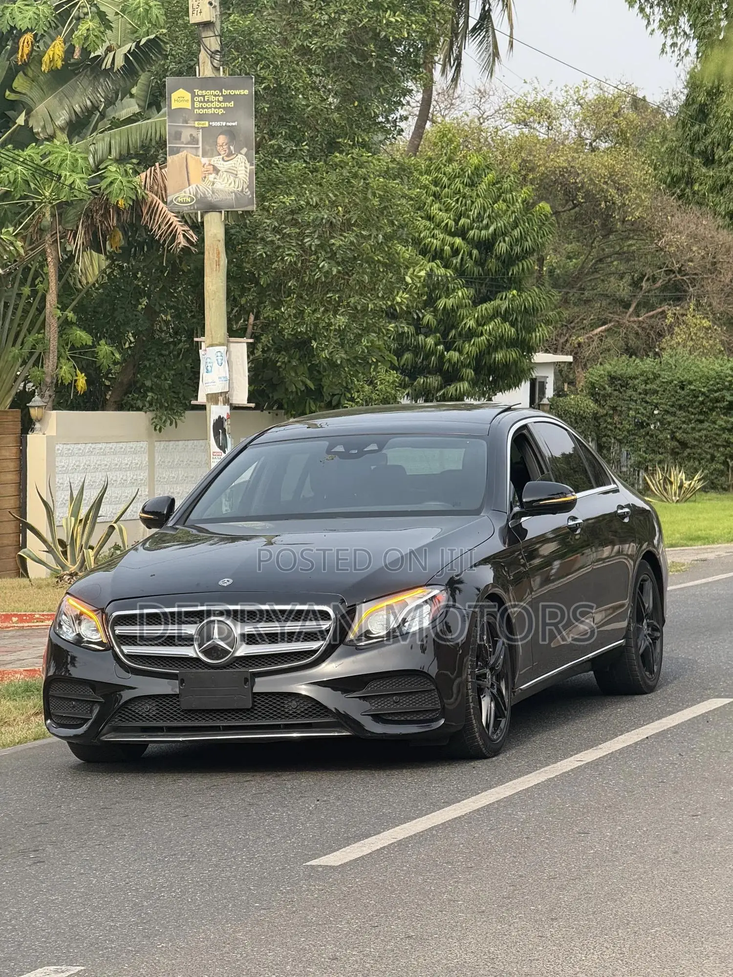 Mercedes-Benz E300 4Matic AWD Sedan (2.0L 4cyl 9A) 2017 Black