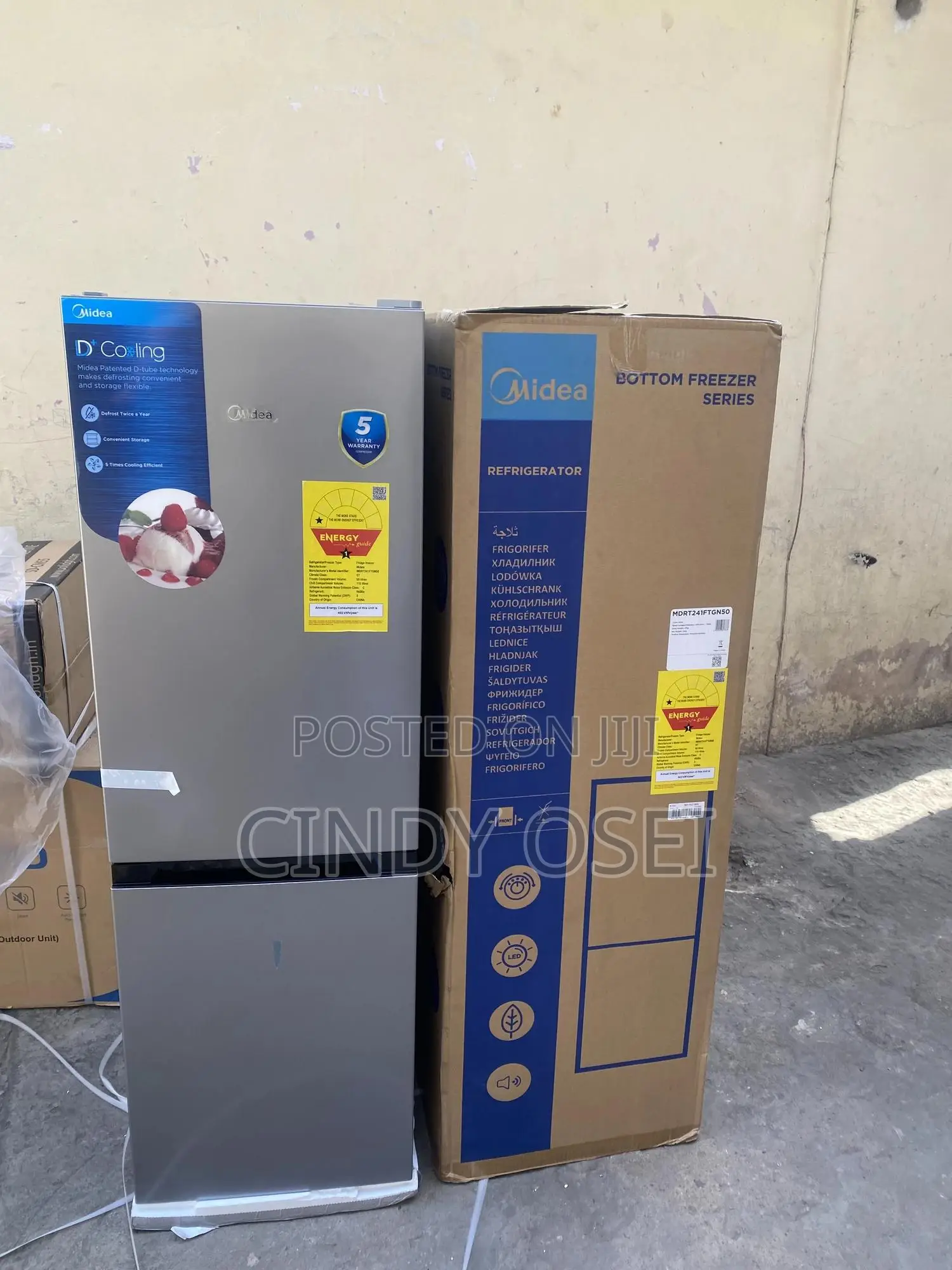 Modernistic Midea 174liters Double Door Fridge