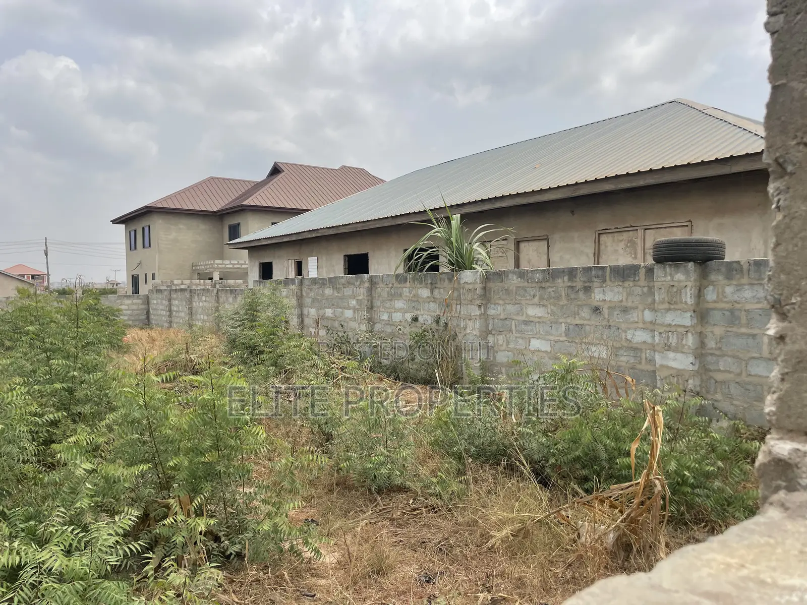 1 Plot of Registered Land for Sale in Comm.25