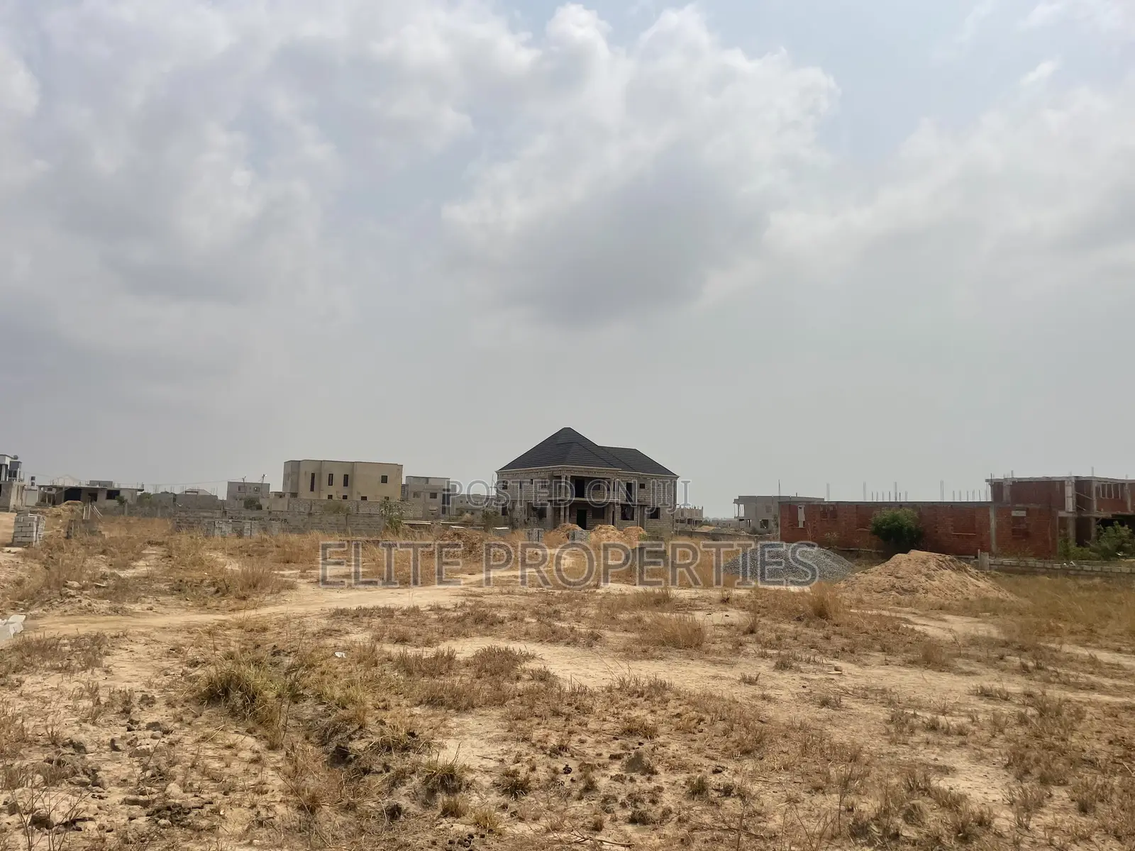 1 Acre of Land for Sale in Community_25 Tema