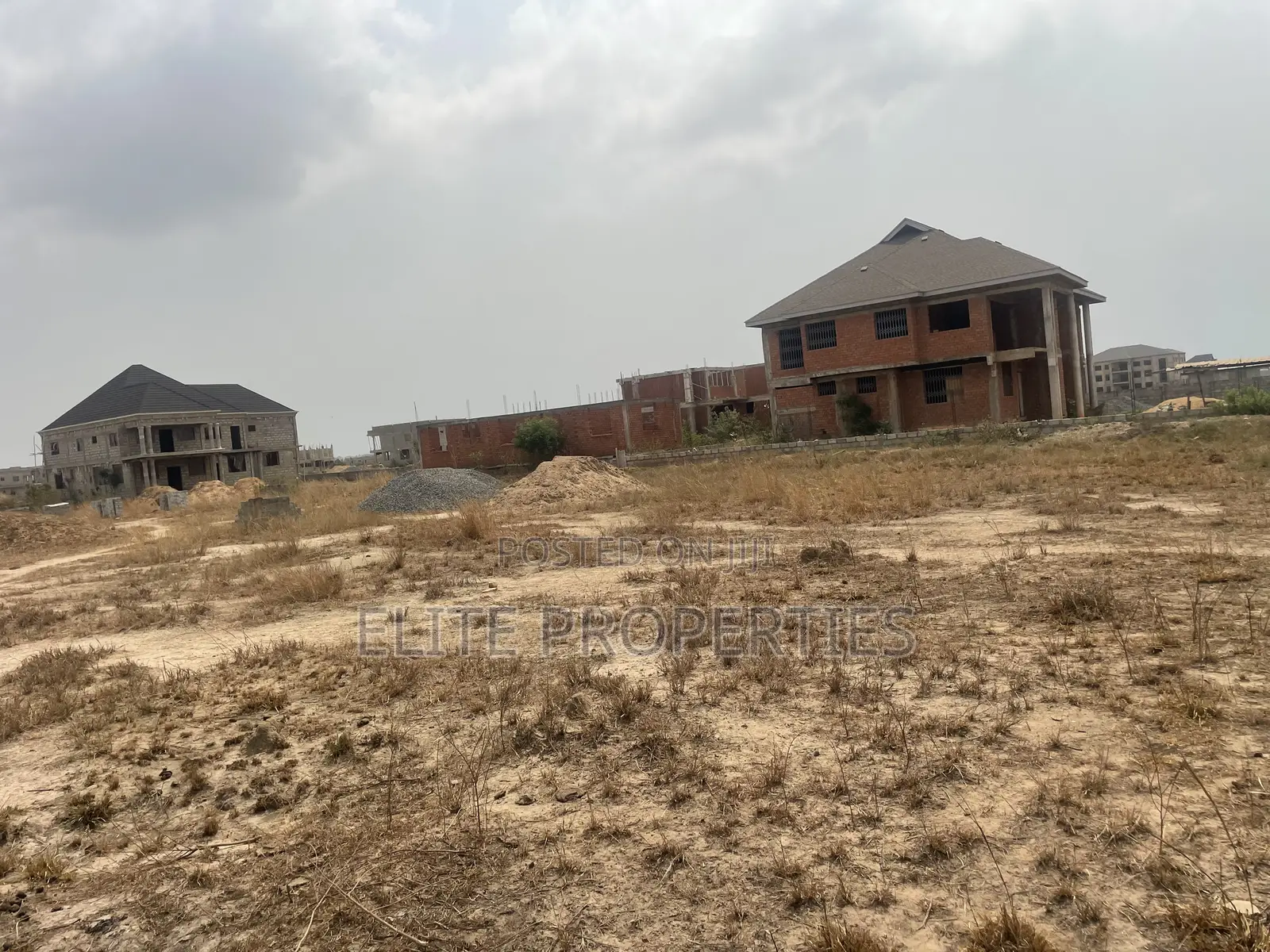 1 Acre of Land for Sale in Community_25 Tema