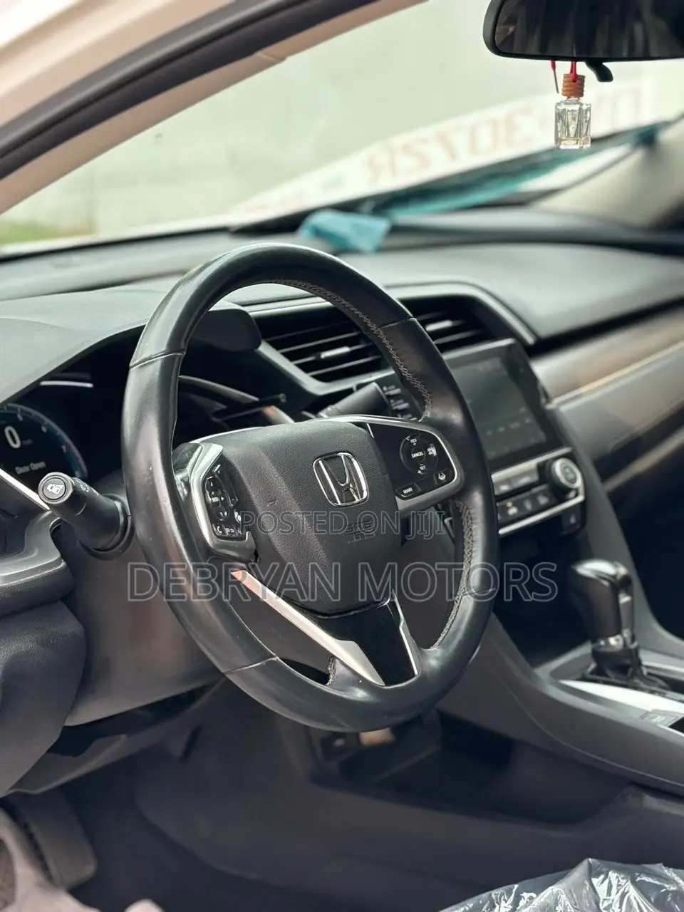 Honda Civic EX Sedan 2019 White
