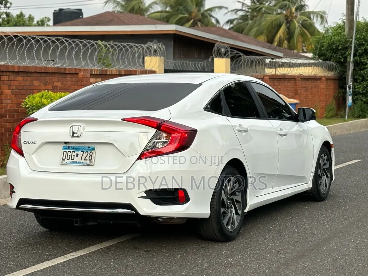 Honda Civic EX Sedan 2019 White