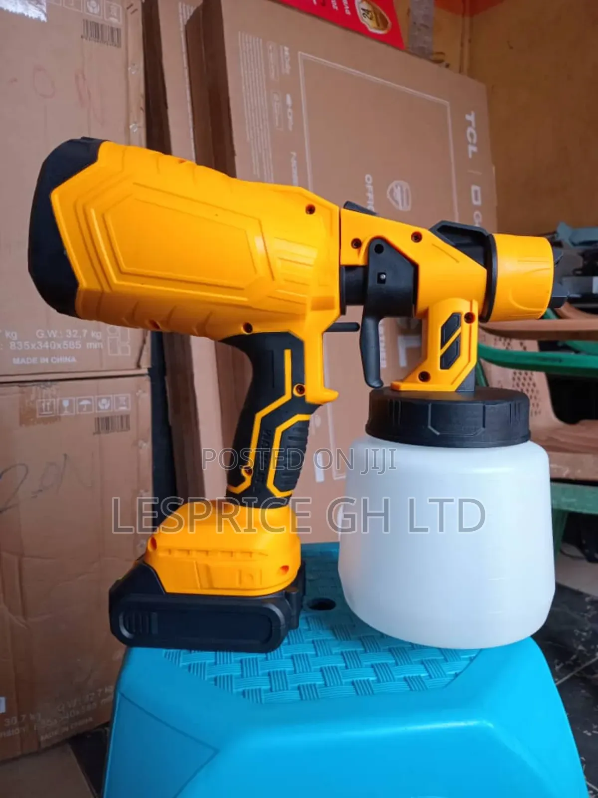 Cordless Pressure Spray Gun: Spray With Ease!