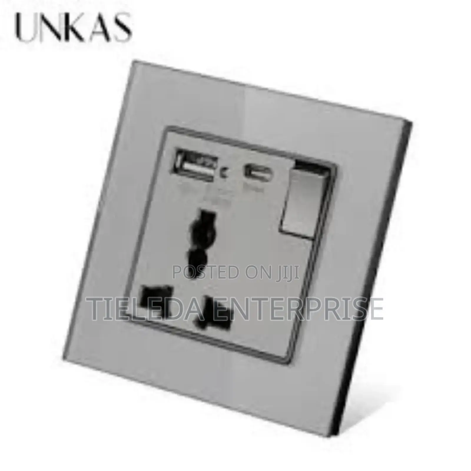 Type C and USB Single Muiti Socket