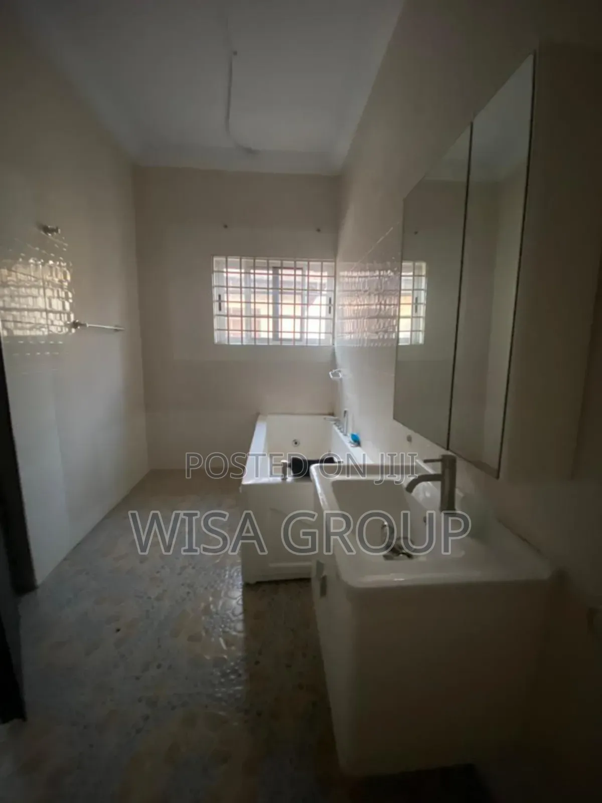 4bdrm Duplex in Wisa Groups, Accra Metropolitan for rent