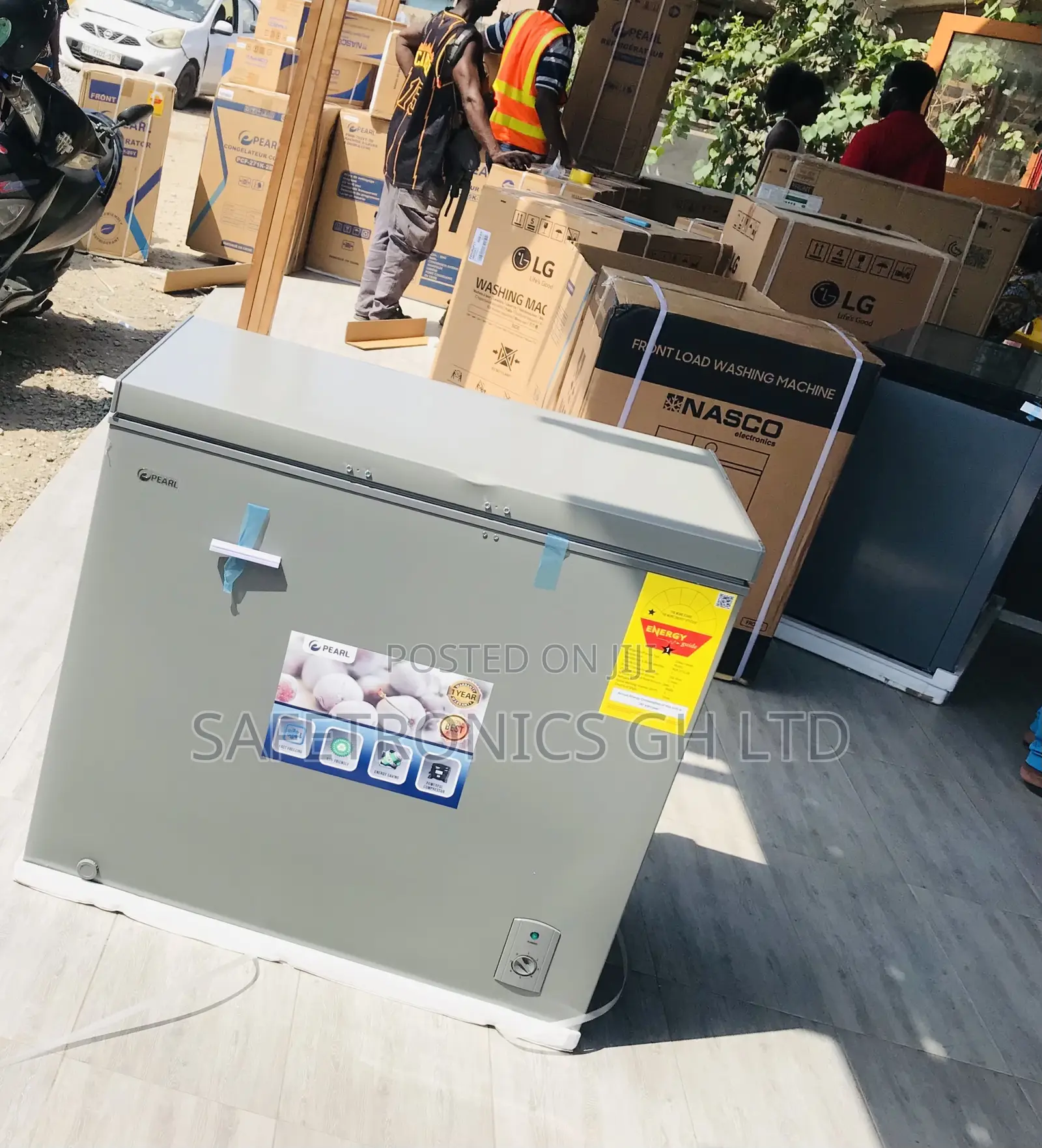 Eco-Friendly Pearl Singledoor PCF-240 200 Liters Freezer